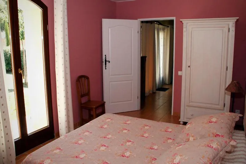 Photo of the whole room, Bed in Le Relais Du Grand Logis