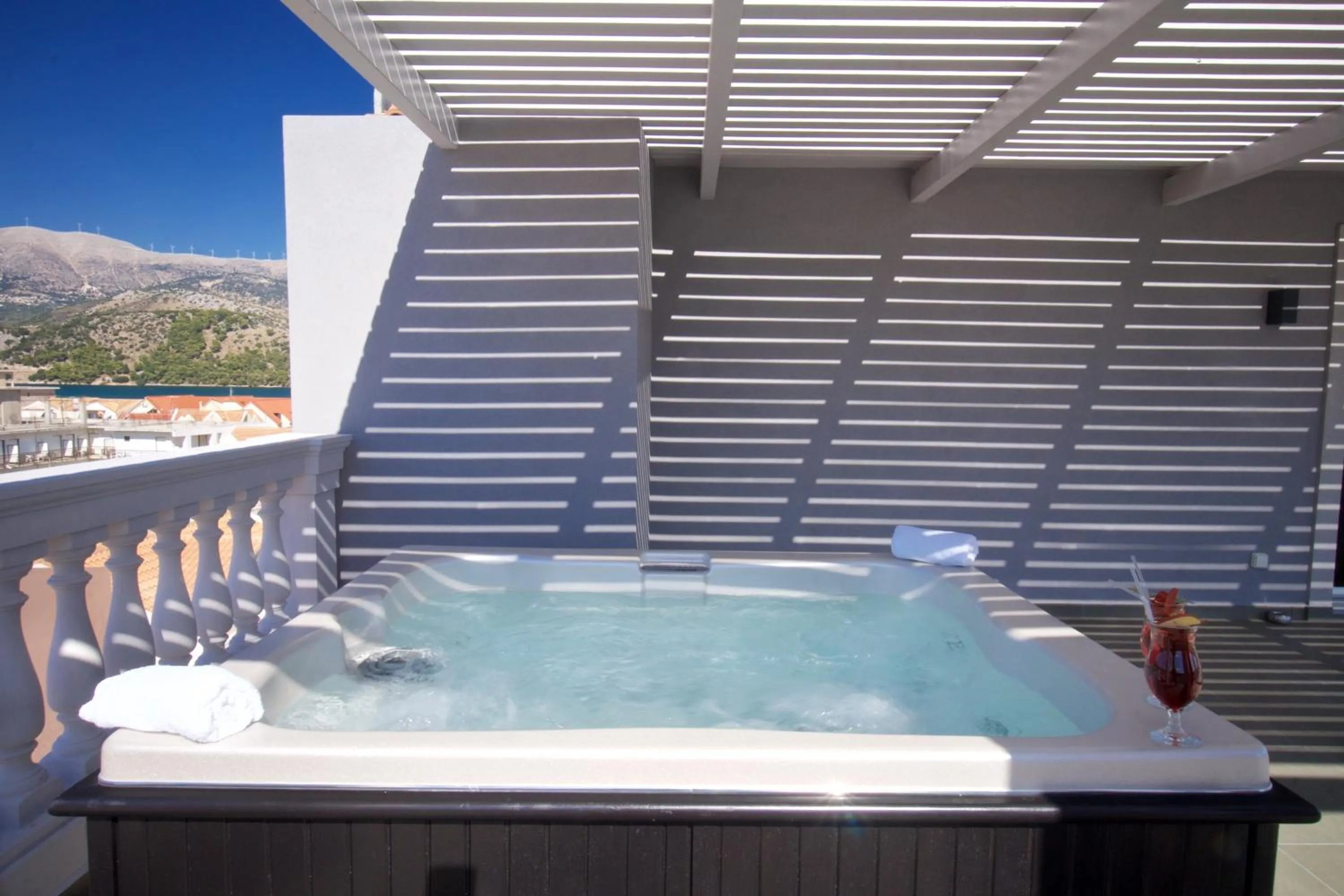 Hot Tub in Aenos Hotel