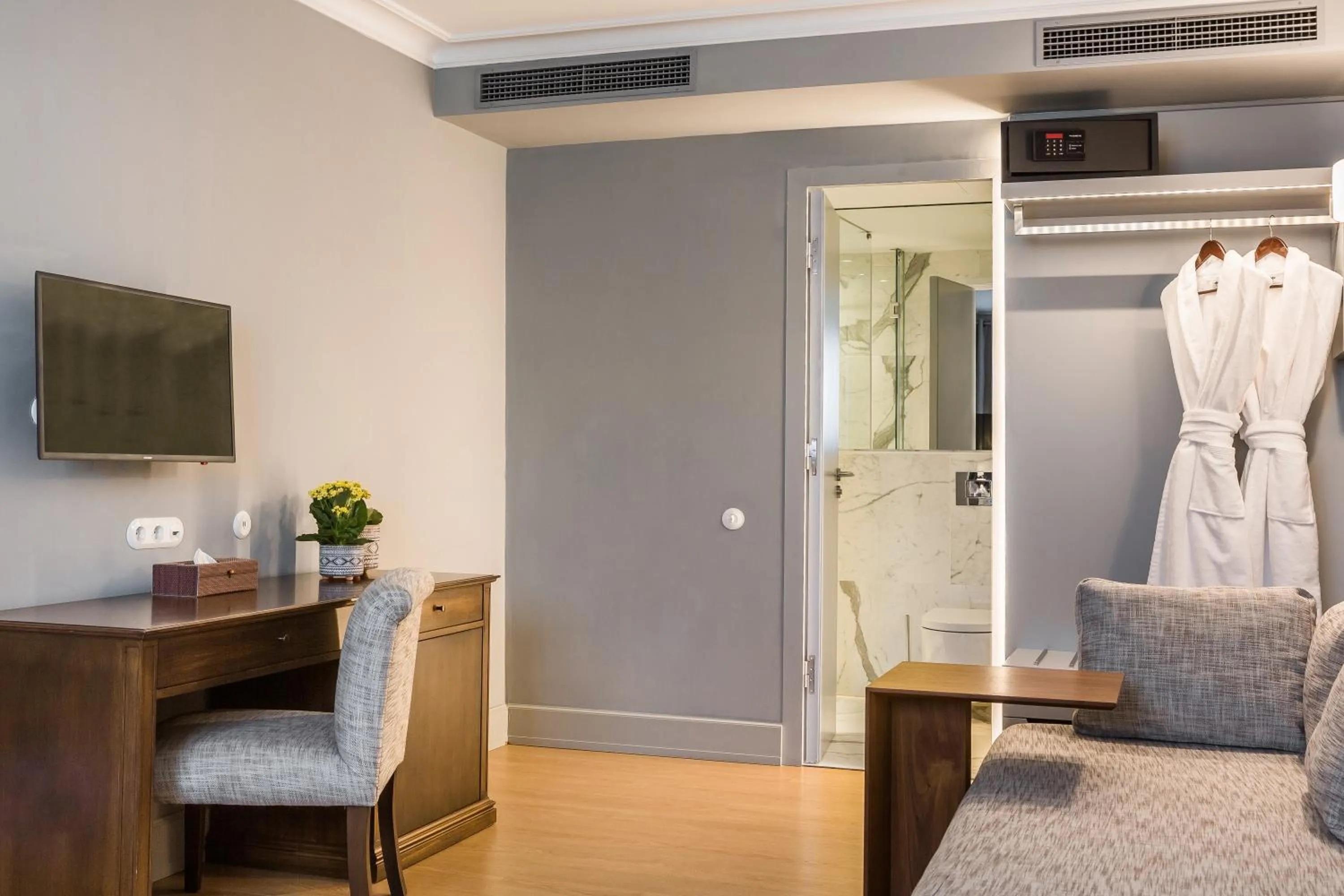 Bedroom in Aenos Hotel