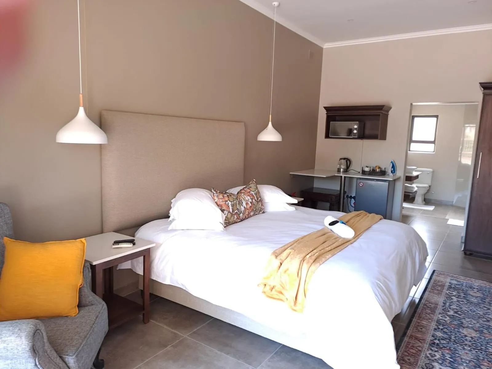 Photo of the whole room, Bed in Abella Bed and Breakfast