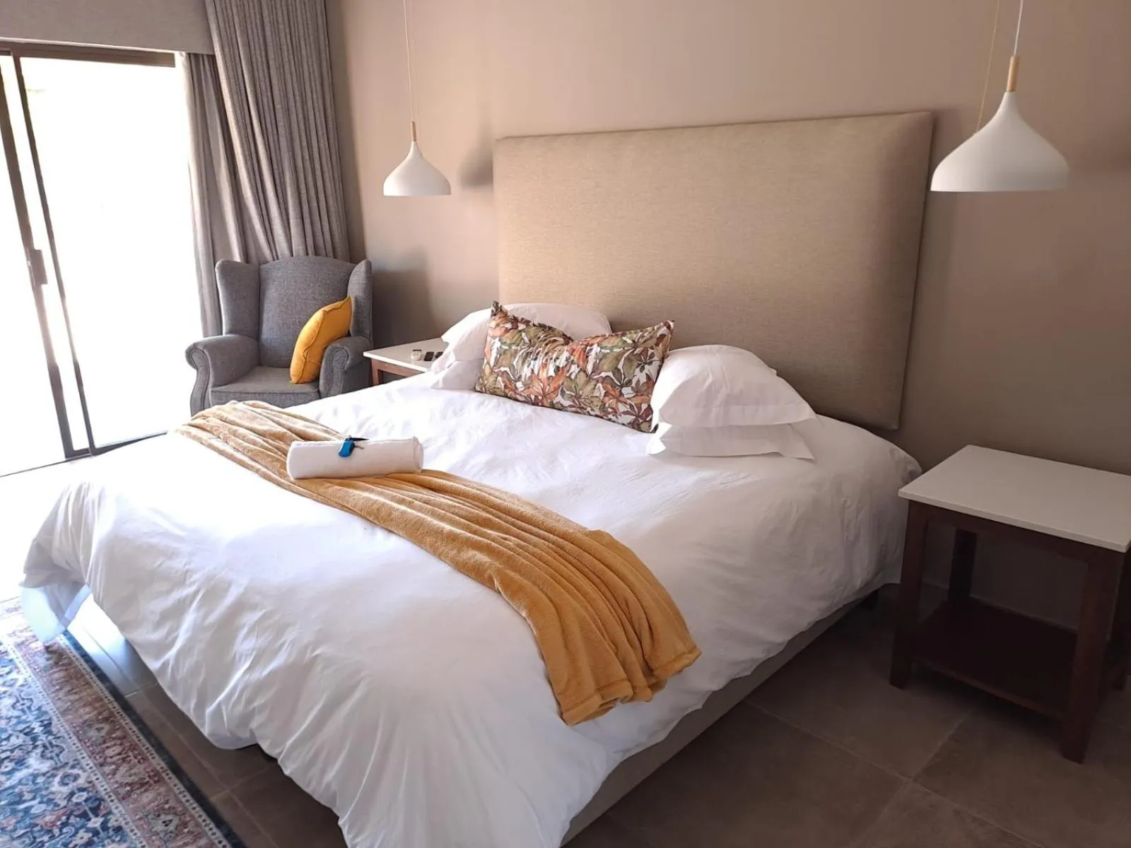 Photo of the whole room, Bed in Abella Bed and Breakfast