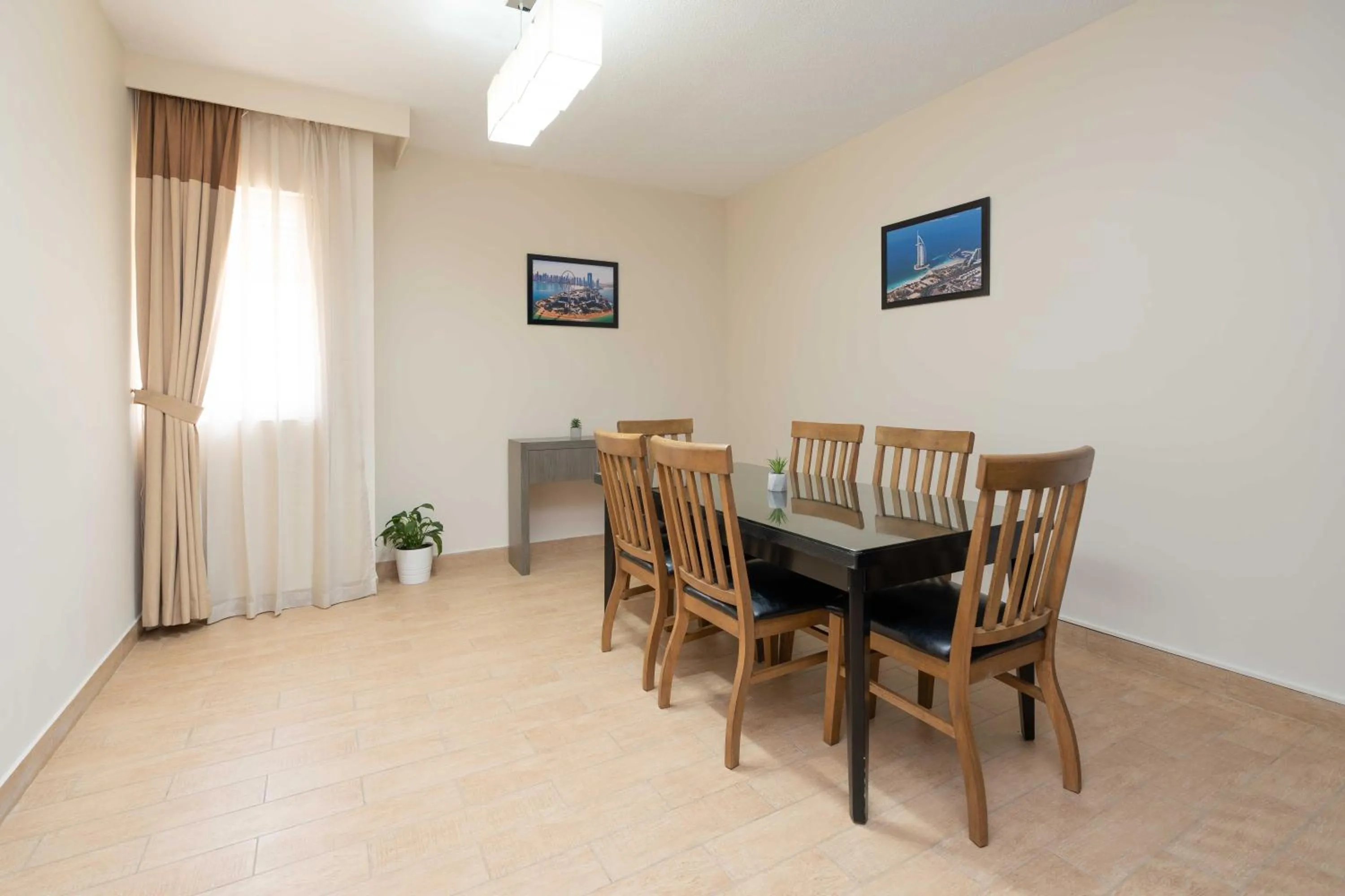 Kitchen or kitchenette in The Apartments, Dubai World Trade Centre