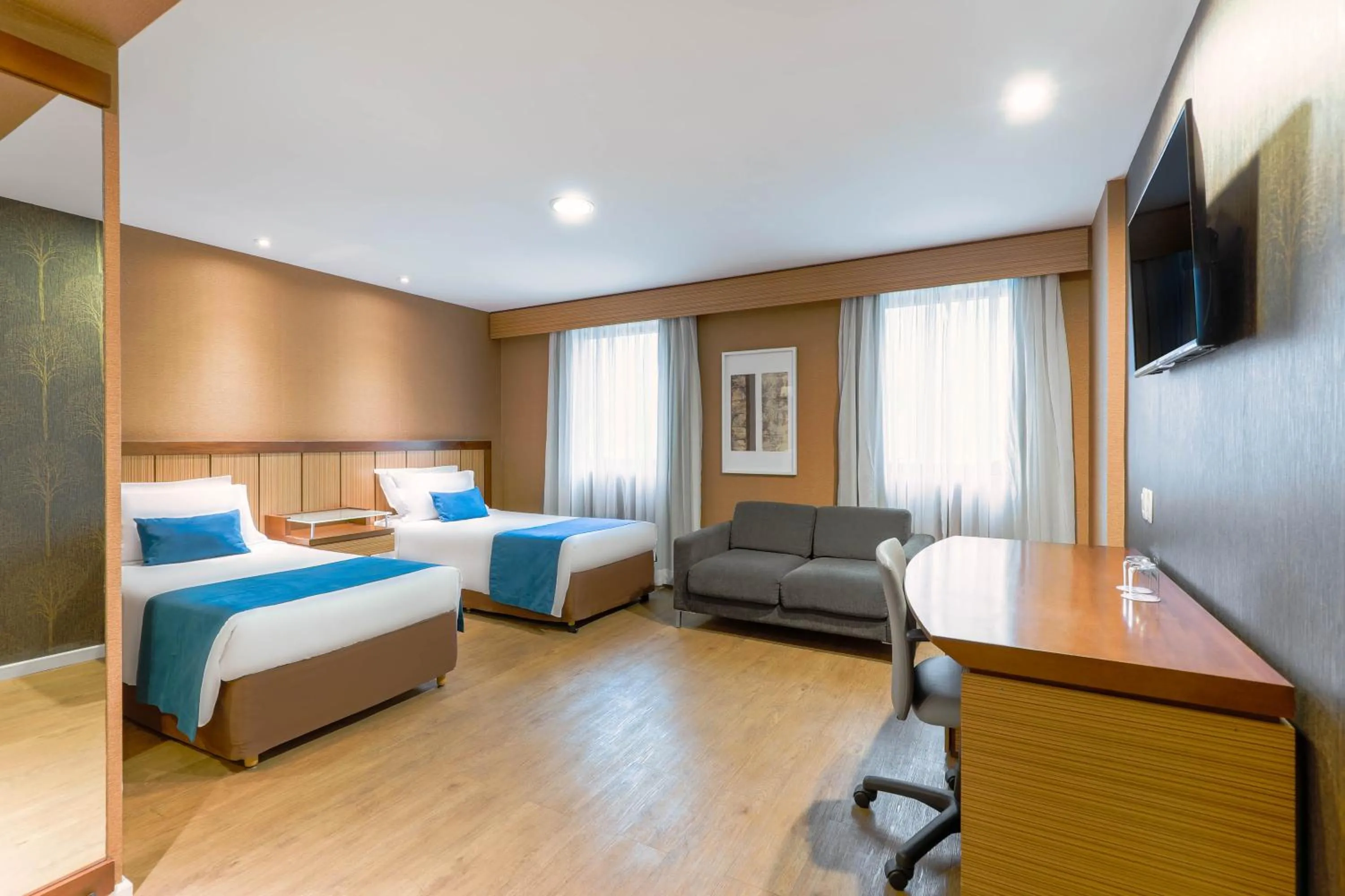 Bed in Wyndham Sao Paulo Ibirapuera Convention Plaza