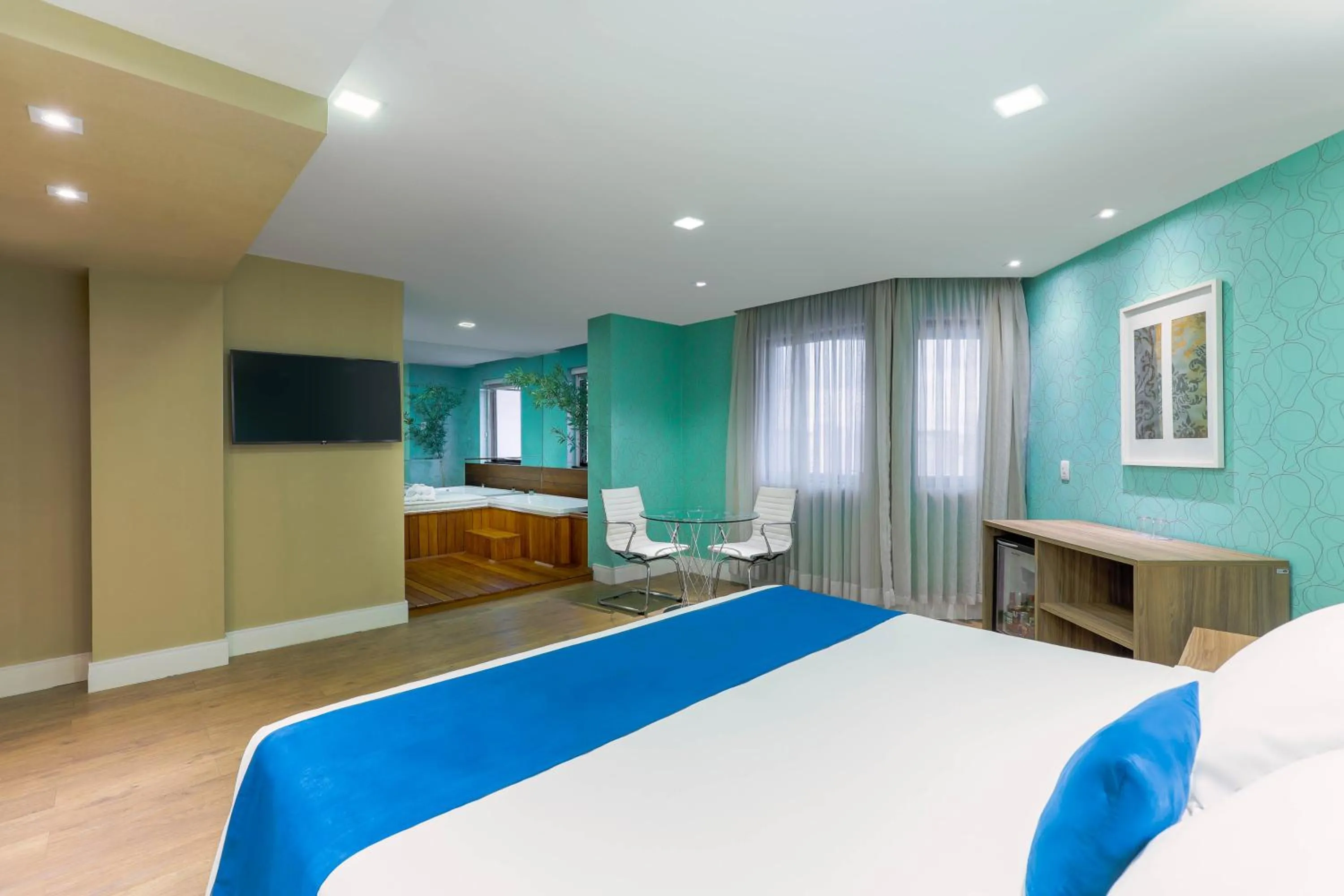 Photo of the whole room, Bed in Wyndham Sao Paulo Ibirapuera Convention Plaza