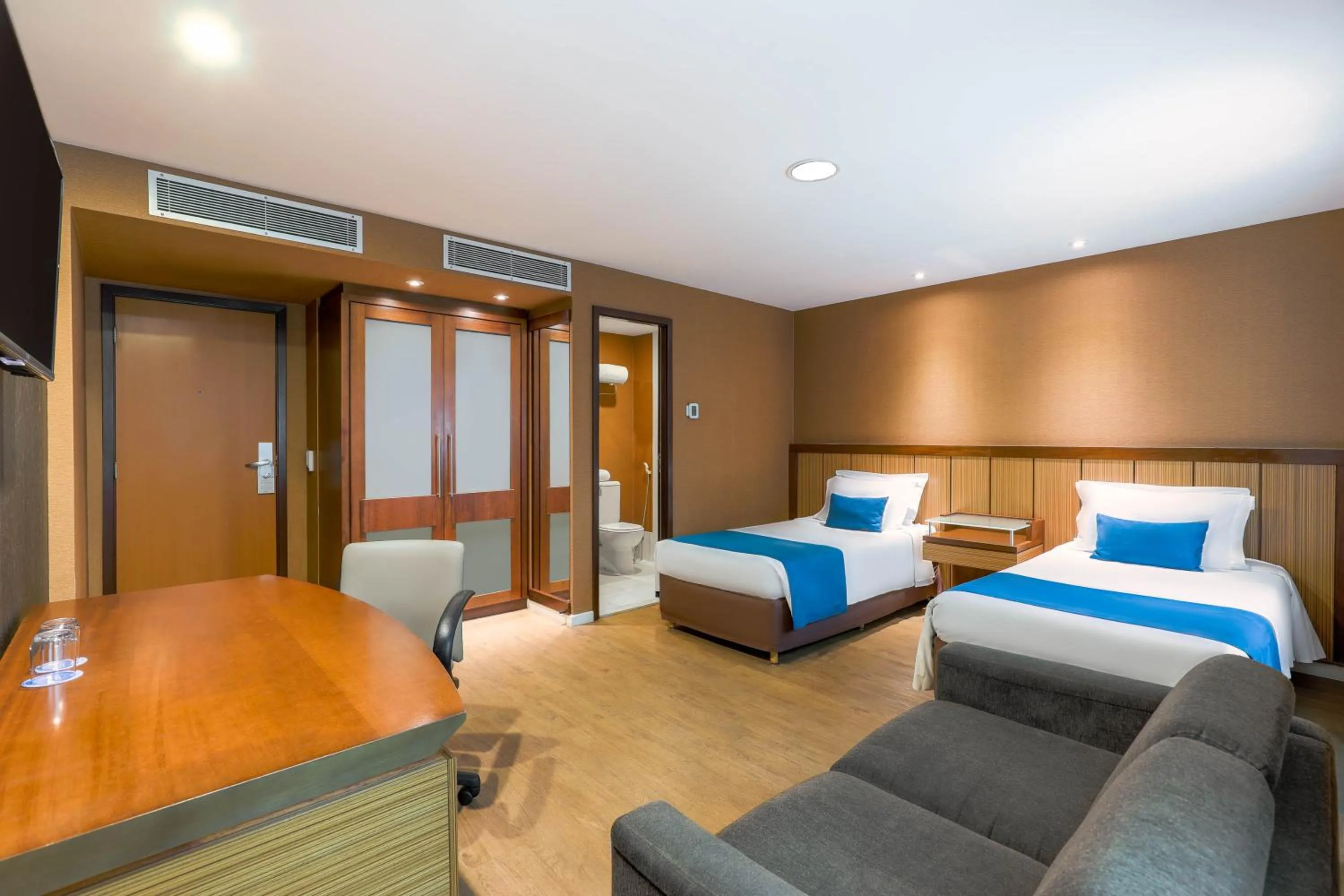 Bed in Wyndham Sao Paulo Ibirapuera Convention Plaza