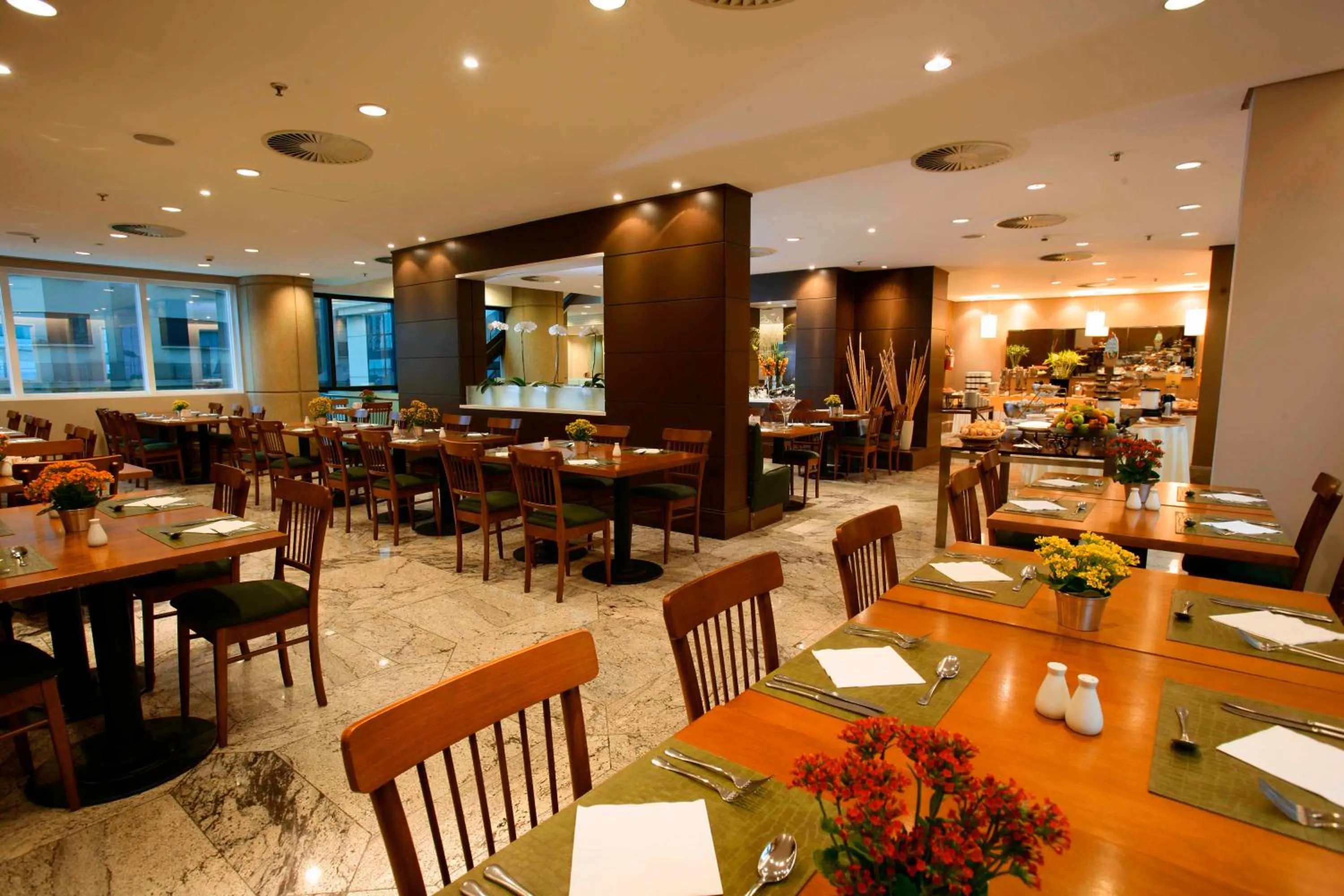 Restaurant/places to eat in Wyndham Sao Paulo Ibirapuera Convention Plaza