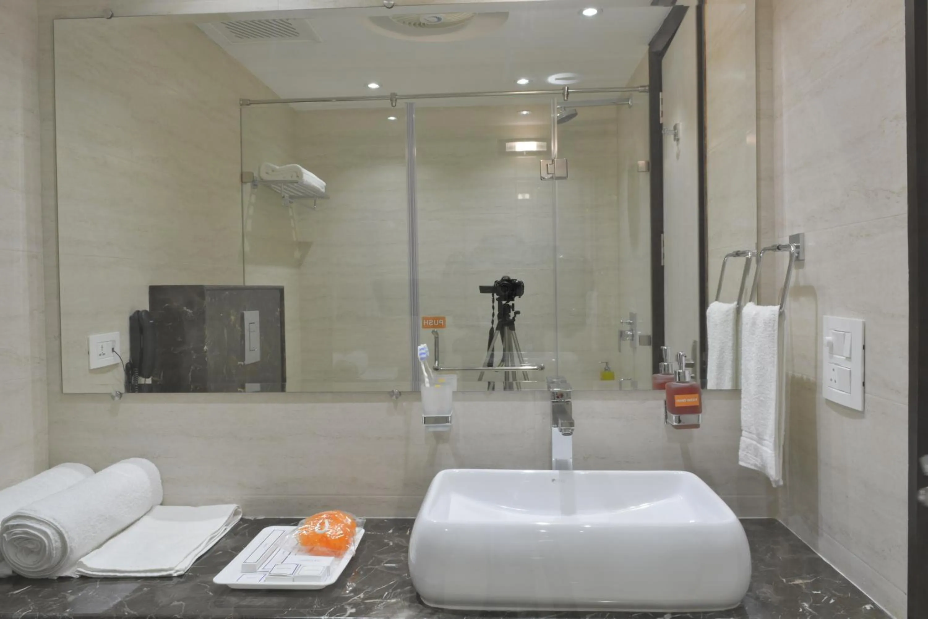 Bathroom in Hotel Tara Palace Redfort