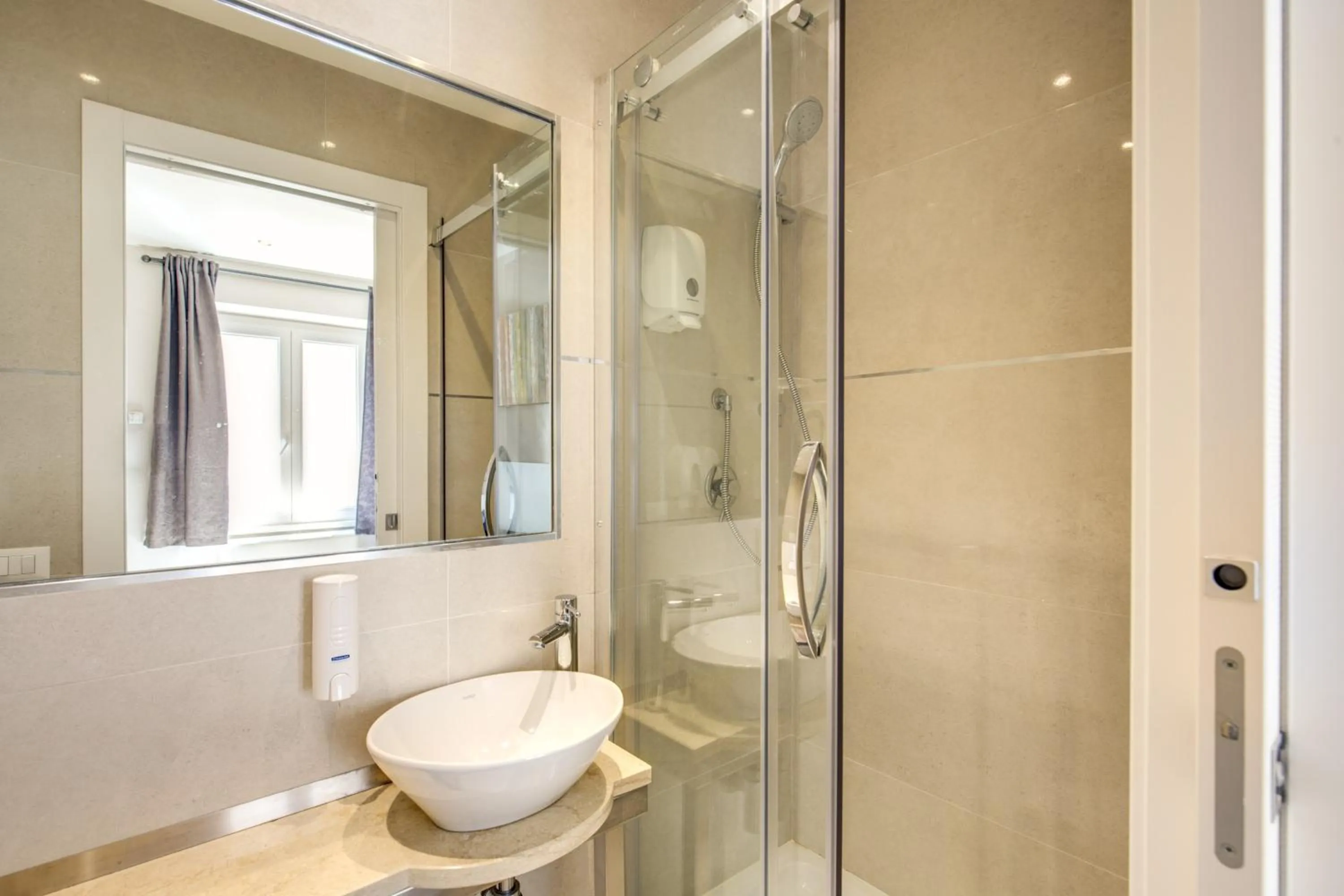Bathroom in Aurelia Vatican Apartments