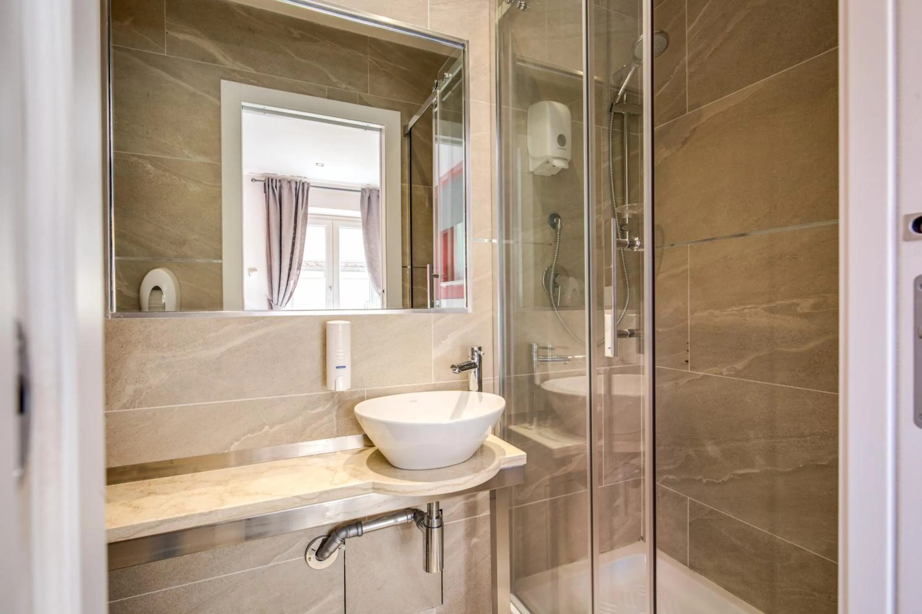 Garden in Aurelia Vatican Apartments