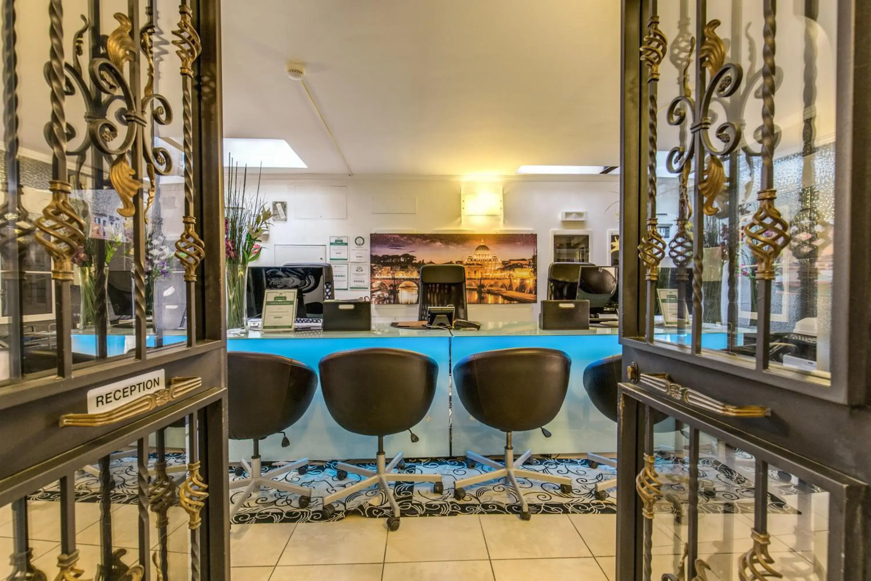 Lounge or bar in Aurelia Vatican Apartments Lounge or bar in Aurelia Vatican Apartments