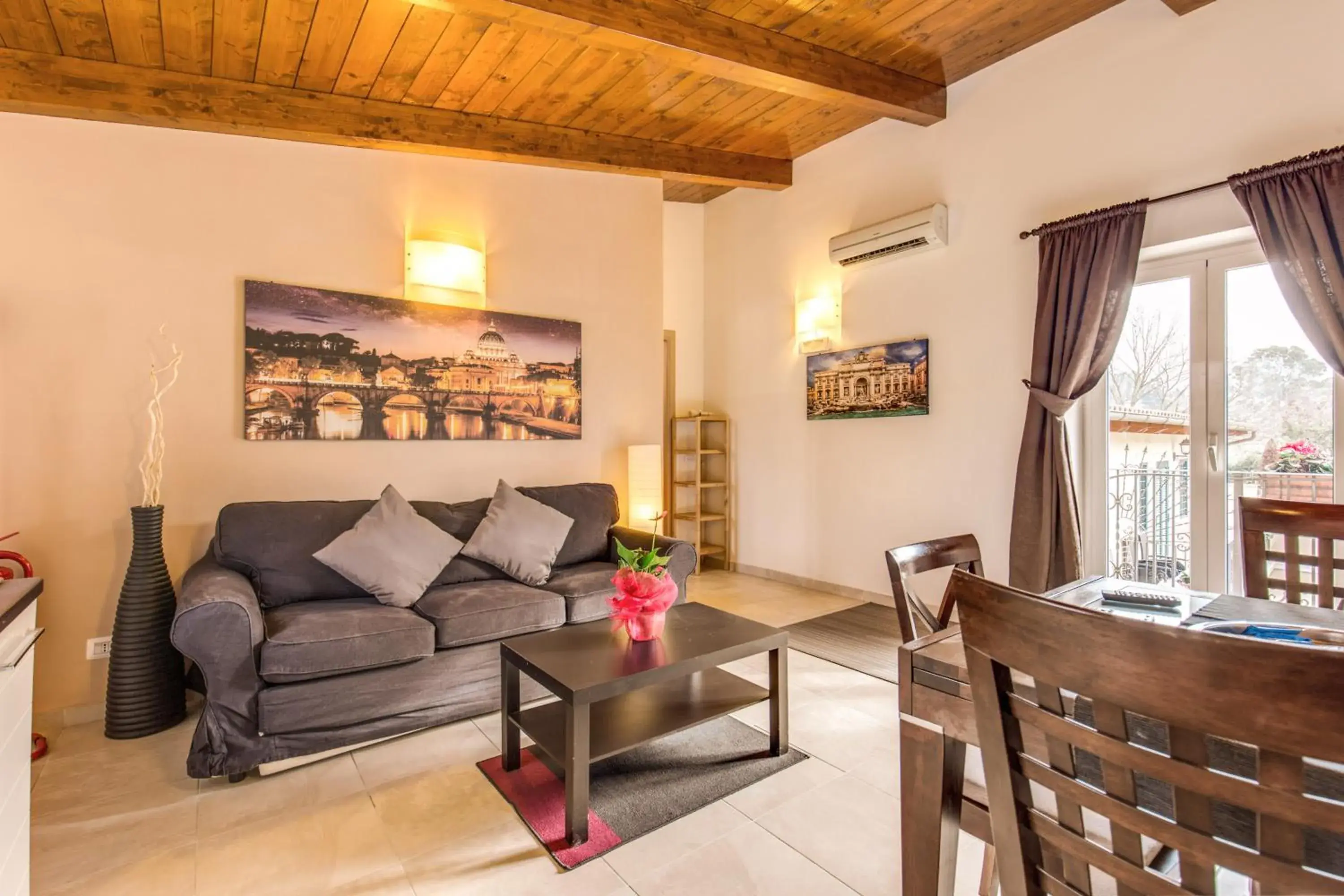 Superior One-Bedroom Apartment with Balcony in Aurelia Vatican Apartments Superior One-Bedroom Apartment with Balcony in Aurelia Vatican Apartments