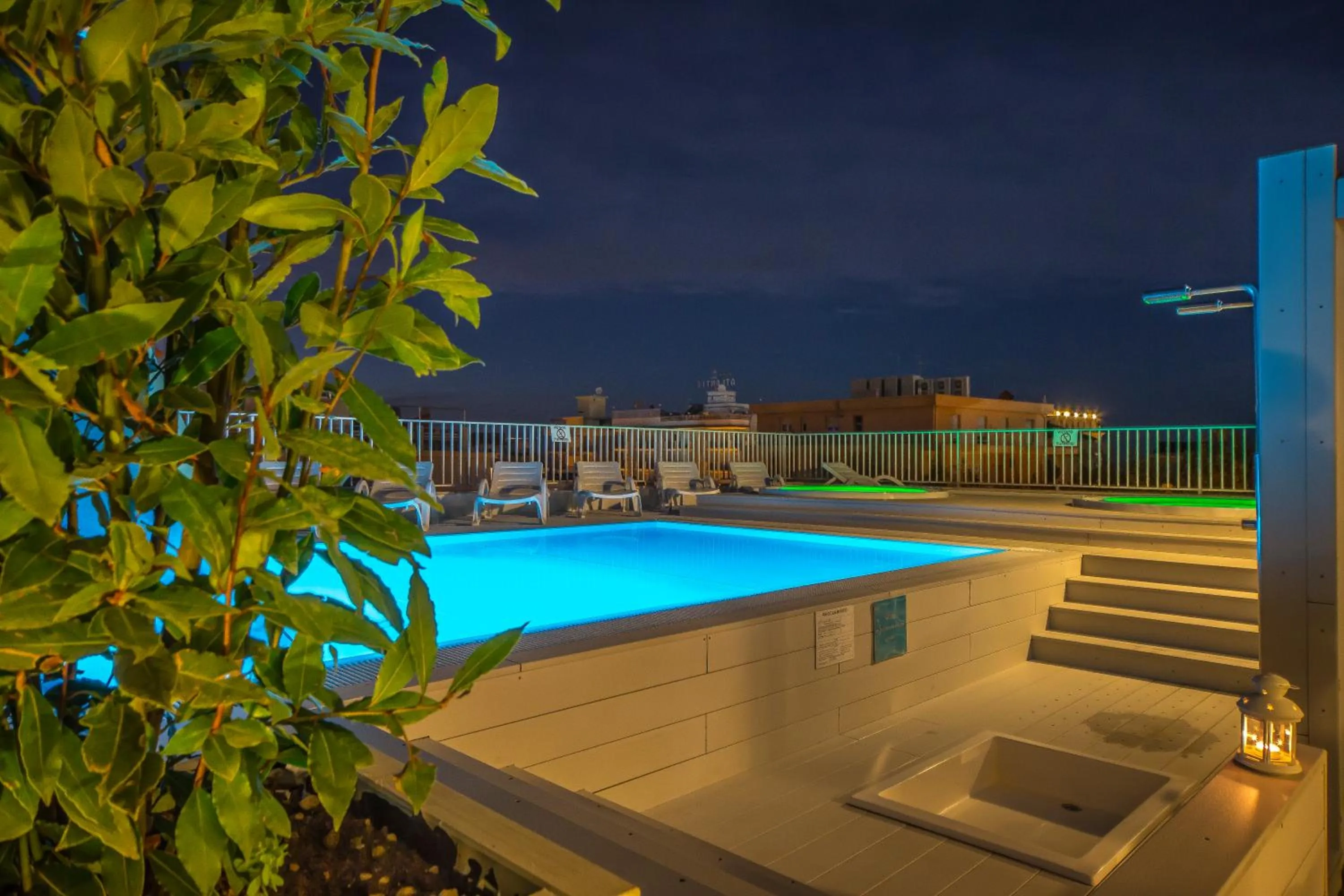 Swimming pool in Ciccio Hotel