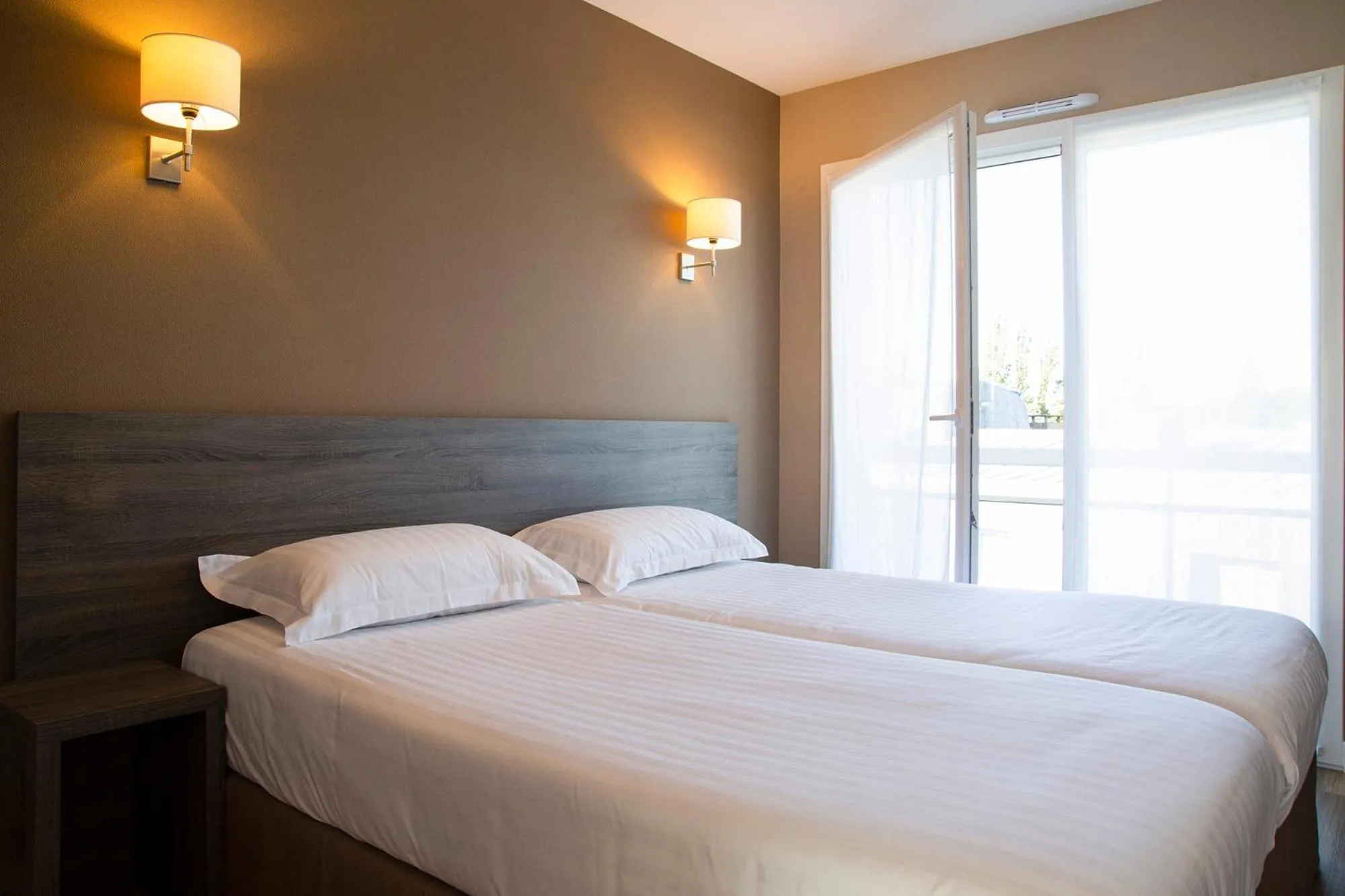 Bed in The Originals Boutique, Park Hôtel, Cholet (Qualys-Hotel)