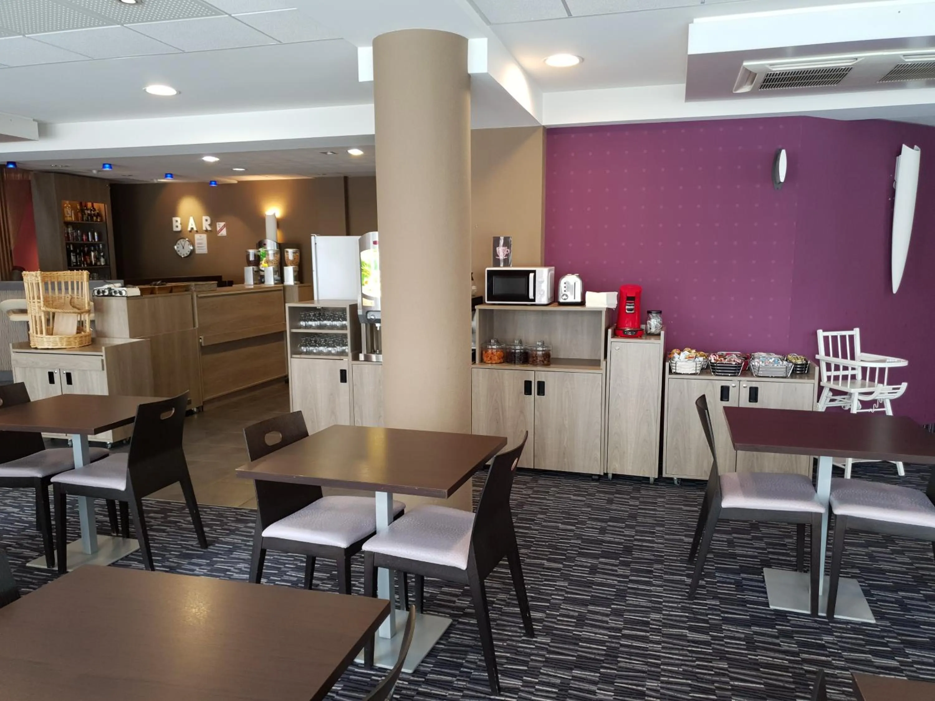 Restaurant/Places to Eat in The Originals Boutique, Park Hôtel, Cholet (Qualys-Hotel)