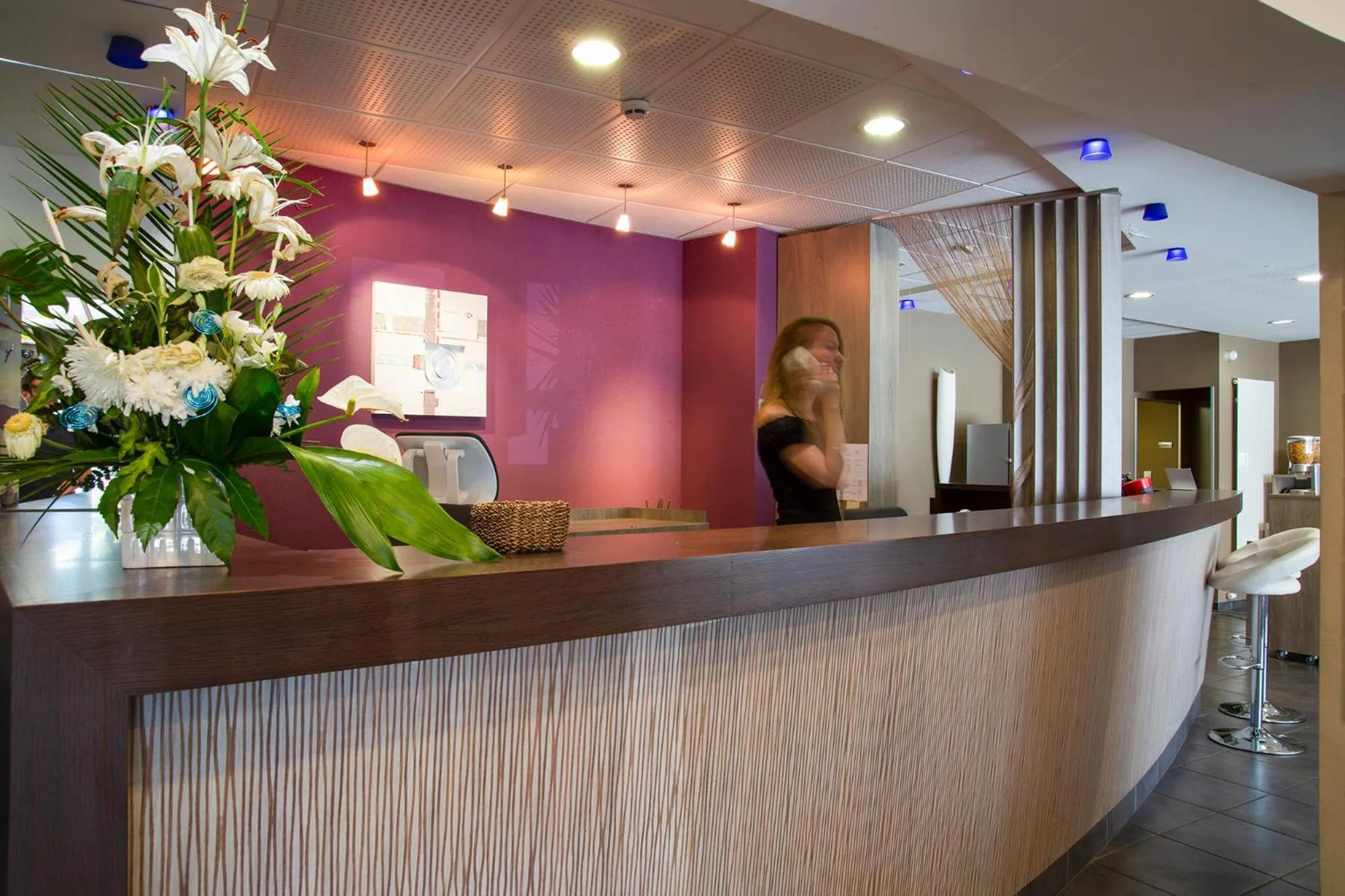 Lobby/Reception in The Originals Boutique, Park Hôtel, Cholet (Qualys-Hotel)