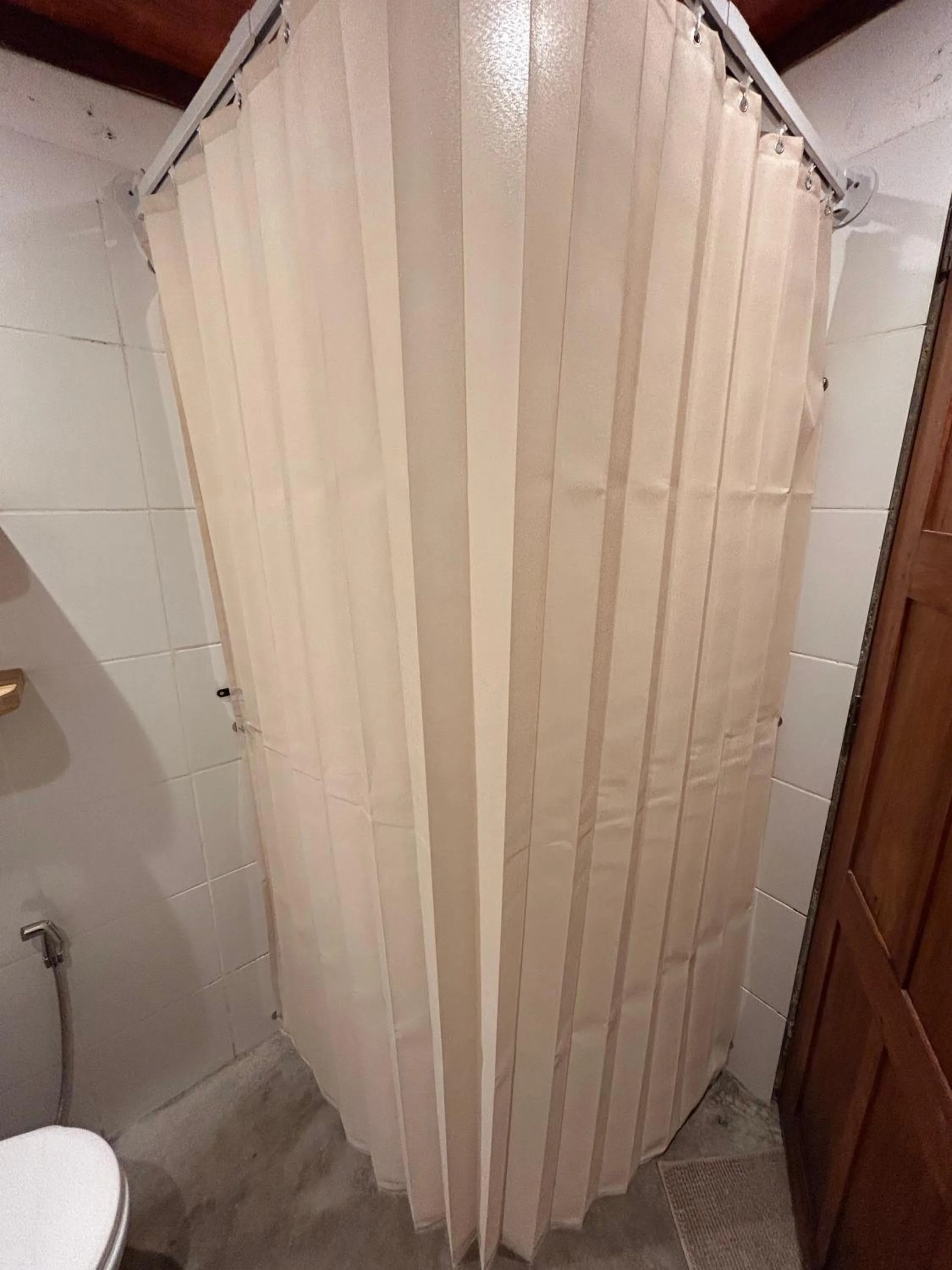 Shower in Cabaré Du Vento