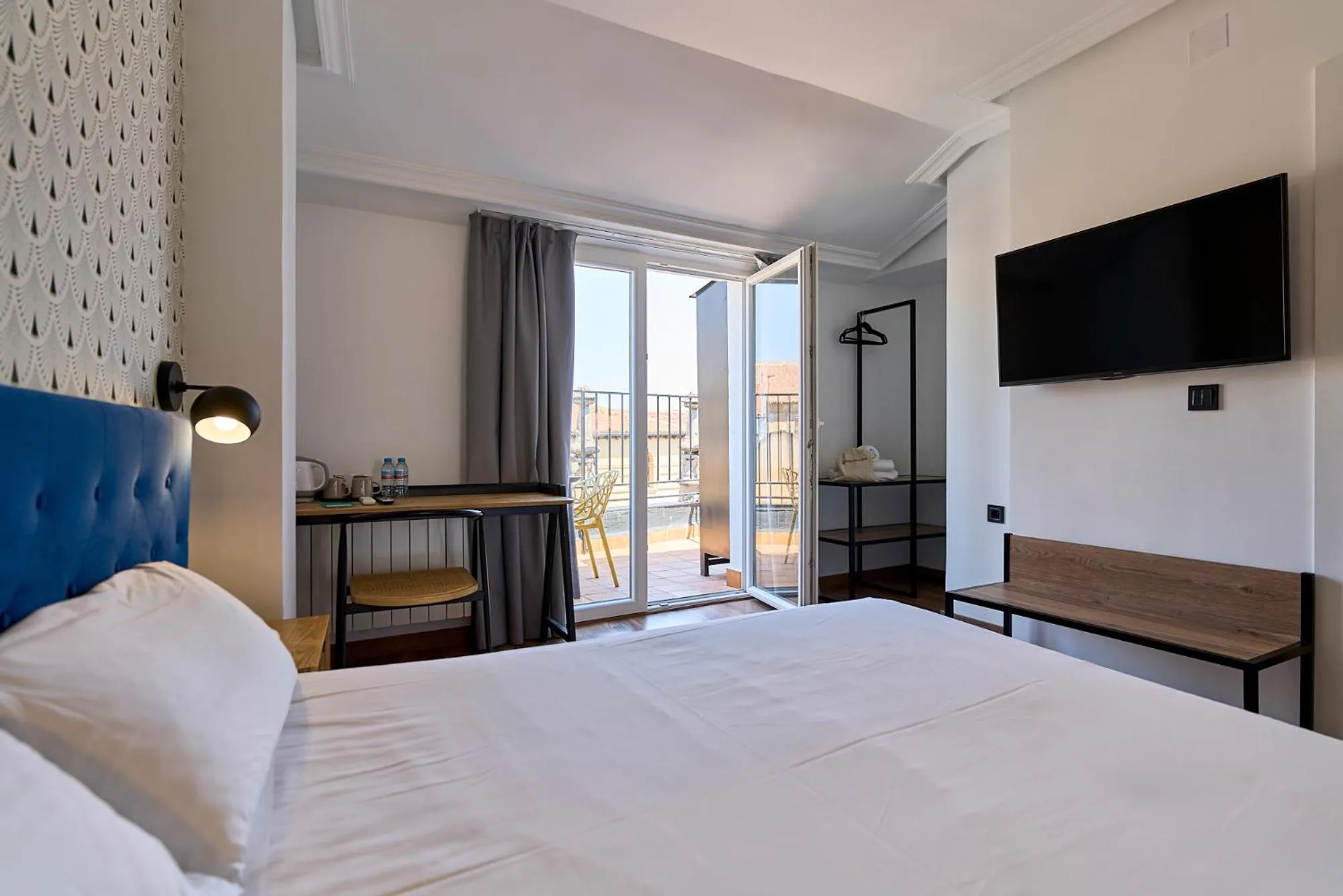 Photo of the whole room, Bed in Hotel Matilde by gaiarooms