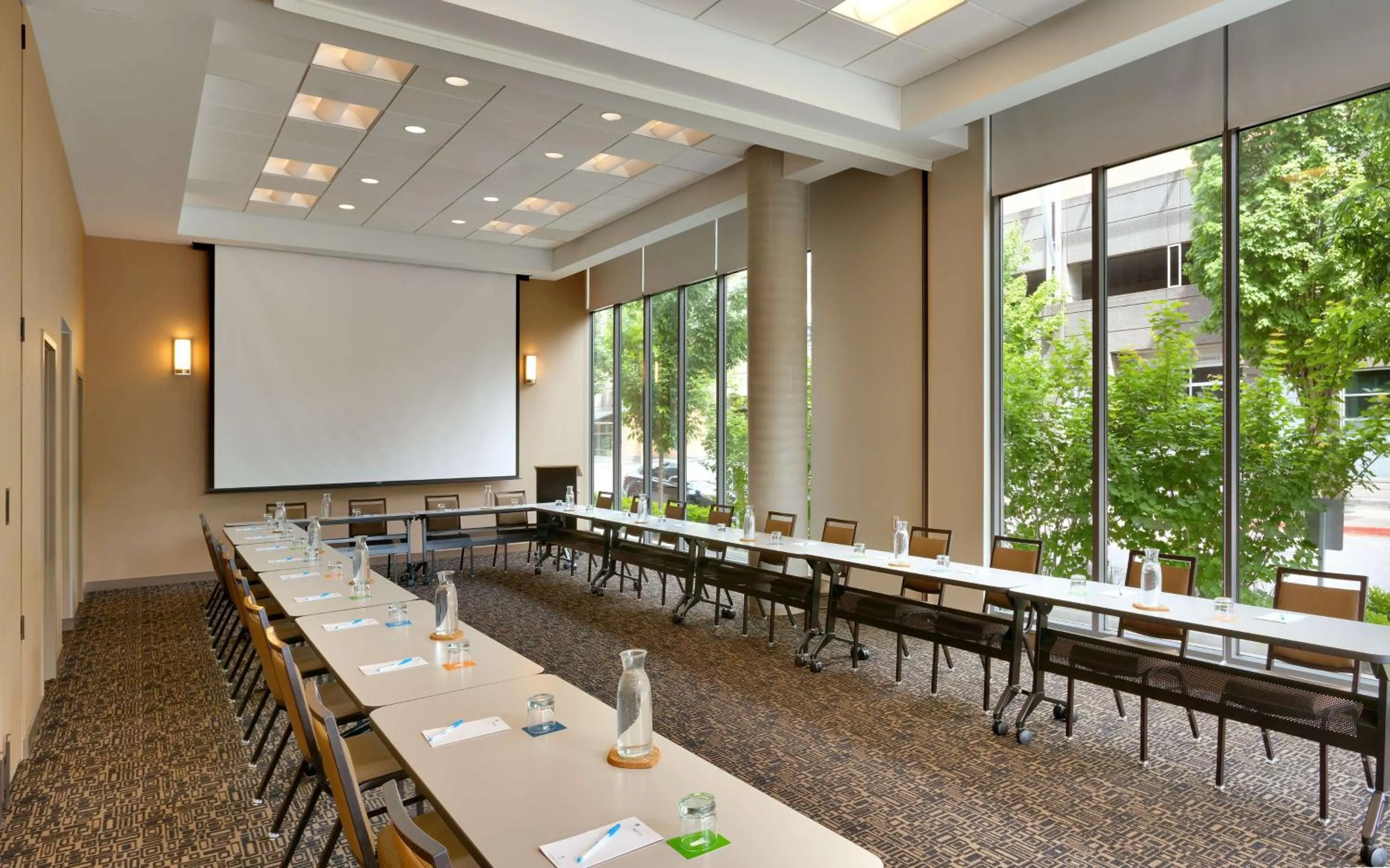 Meeting/conference room in Hyatt House Portland / Downtown