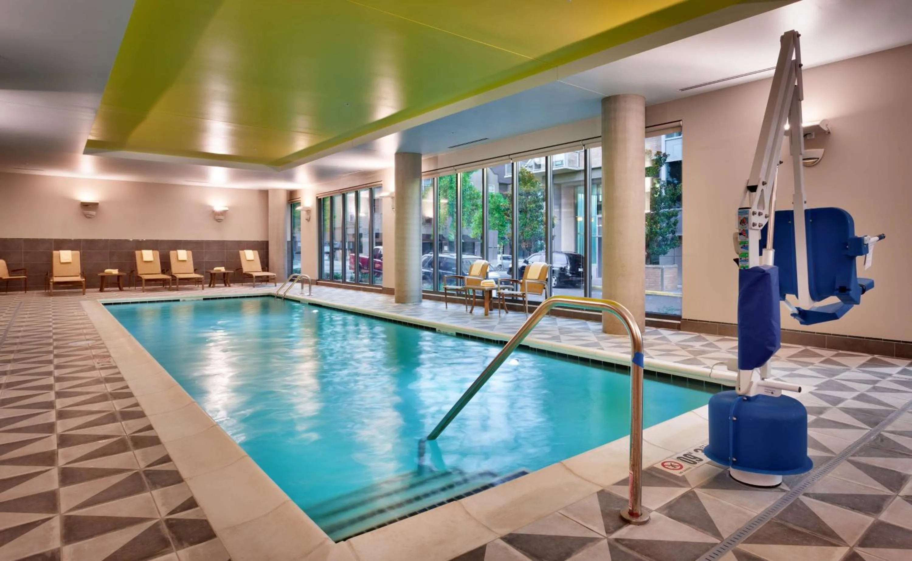 Swimming pool in Hyatt House Portland / Downtown