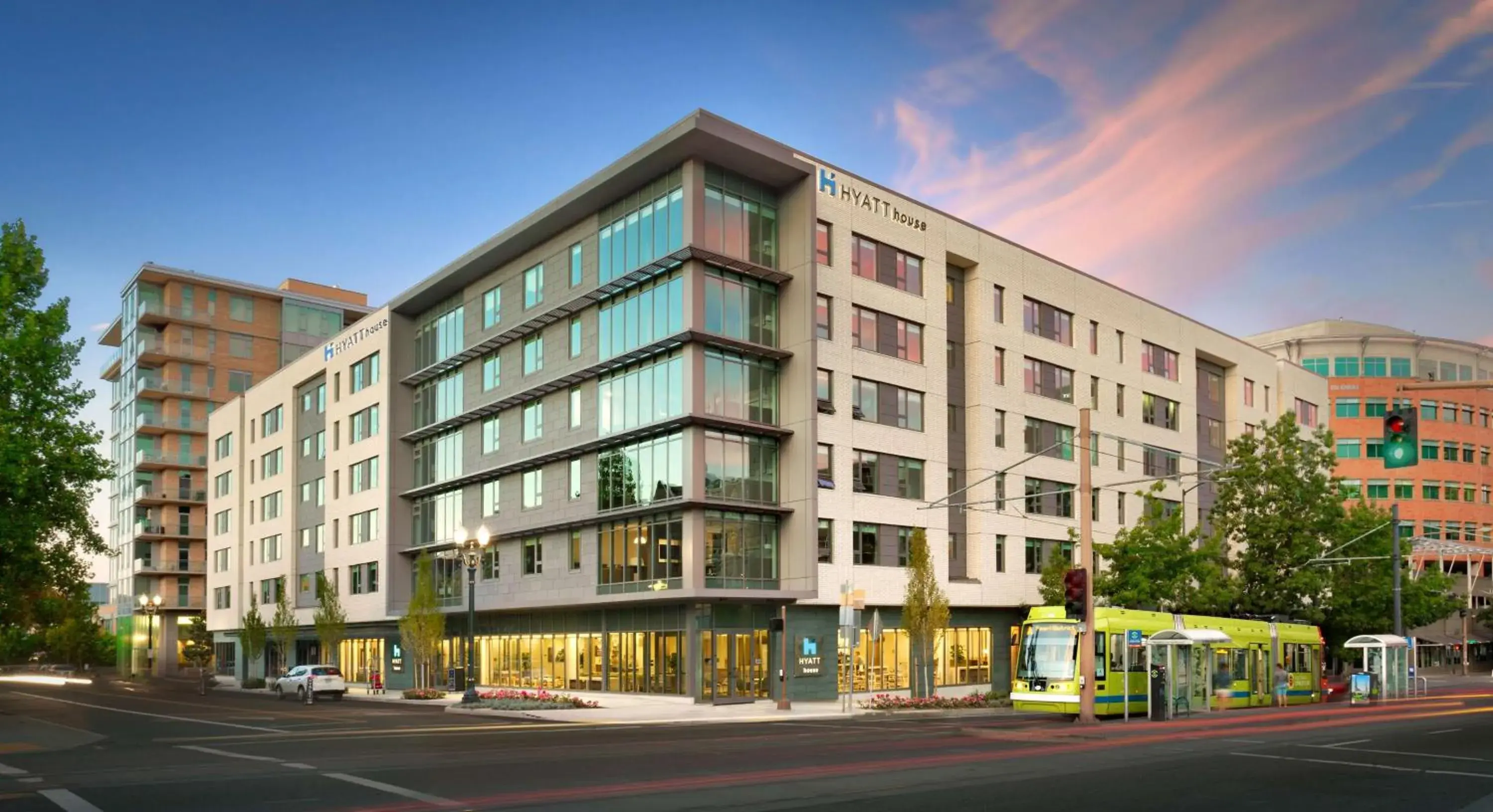 Property building in Hyatt House Portland / Downtown Property building in Hyatt House Portland / Downtown