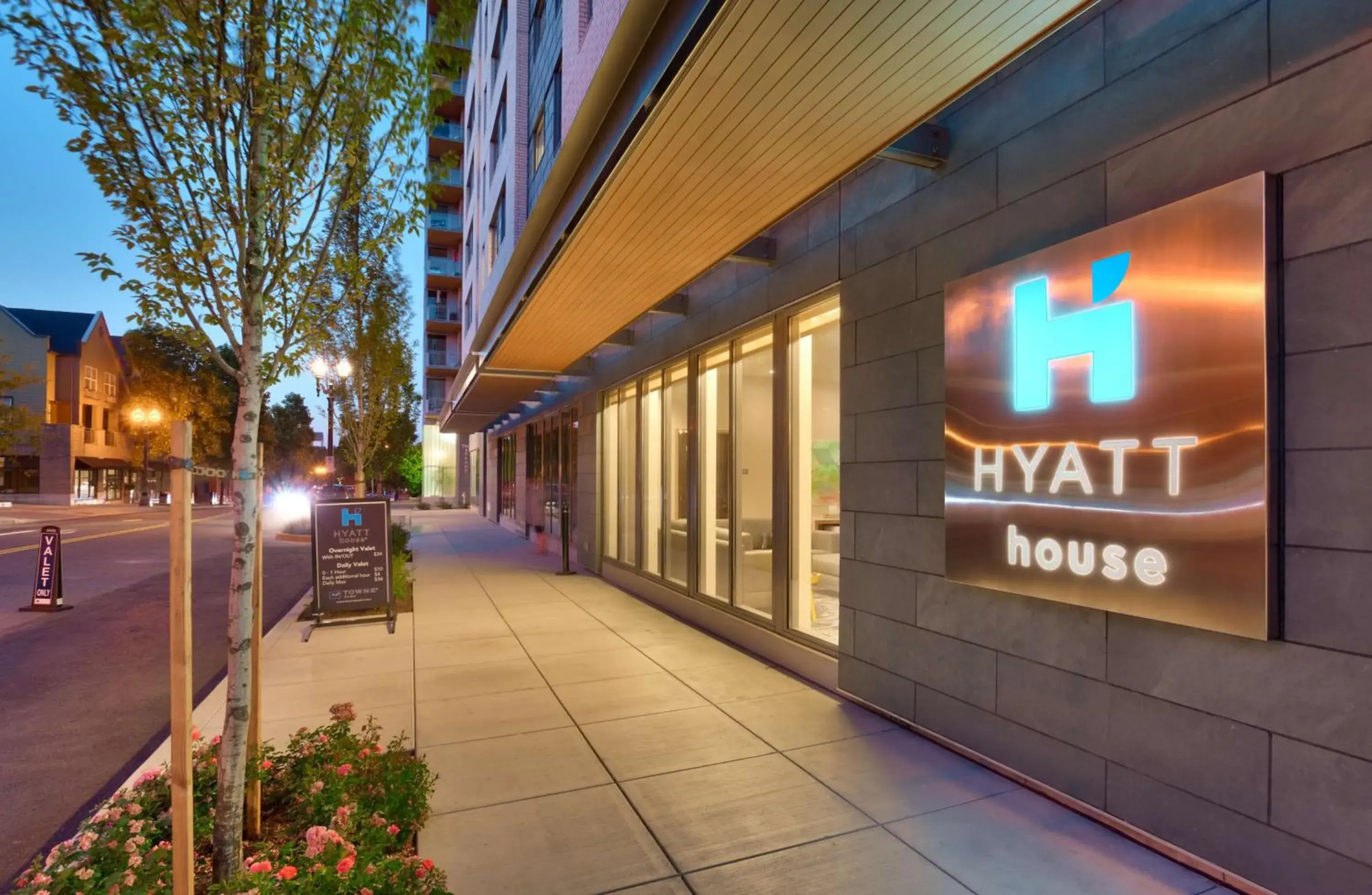 Property building in Hyatt House Portland / Downtown Property building in Hyatt House Portland / Downtown