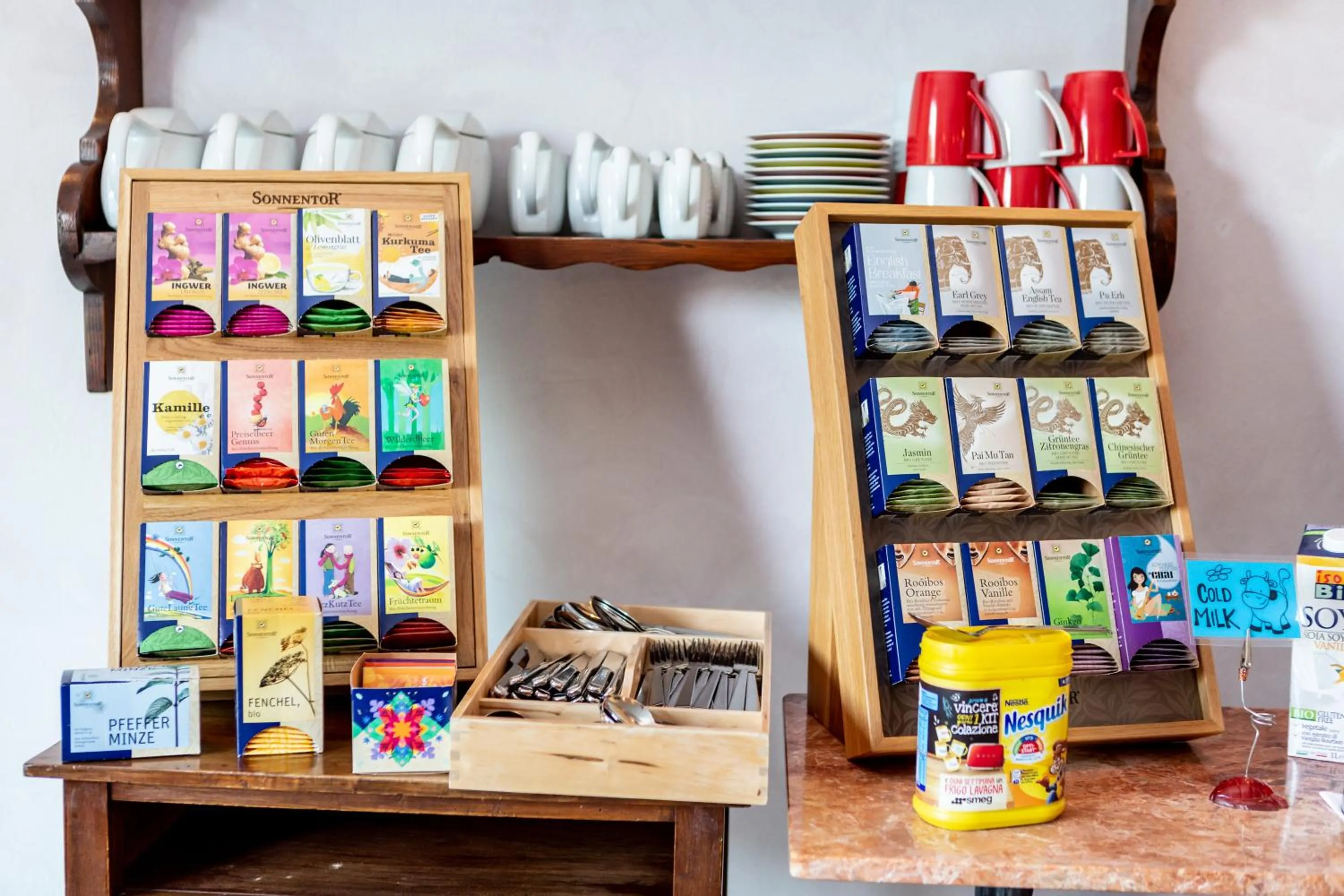 Buffet breakfast in Residence Alesi