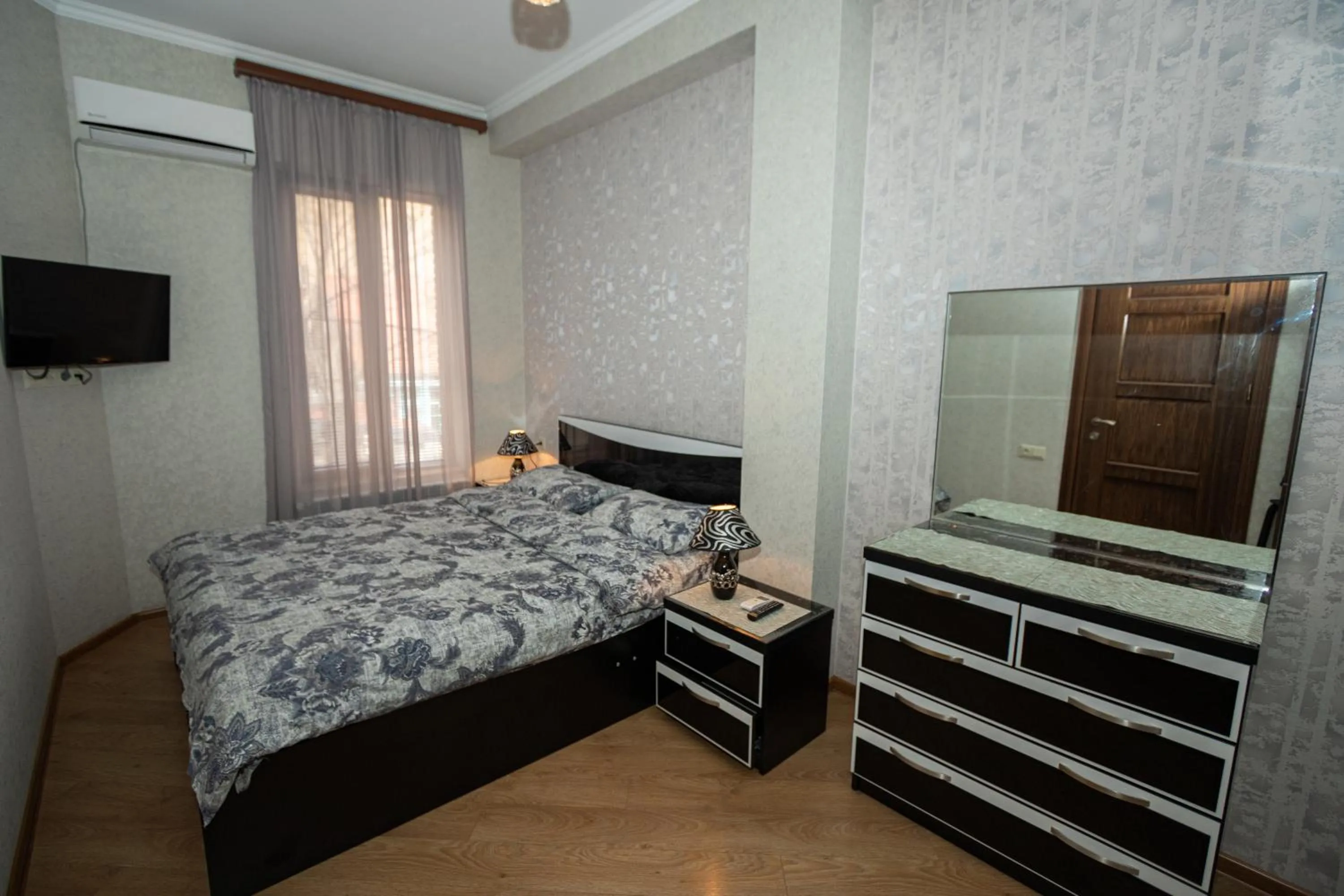 Bed in Brand New Apartment with Terrace
