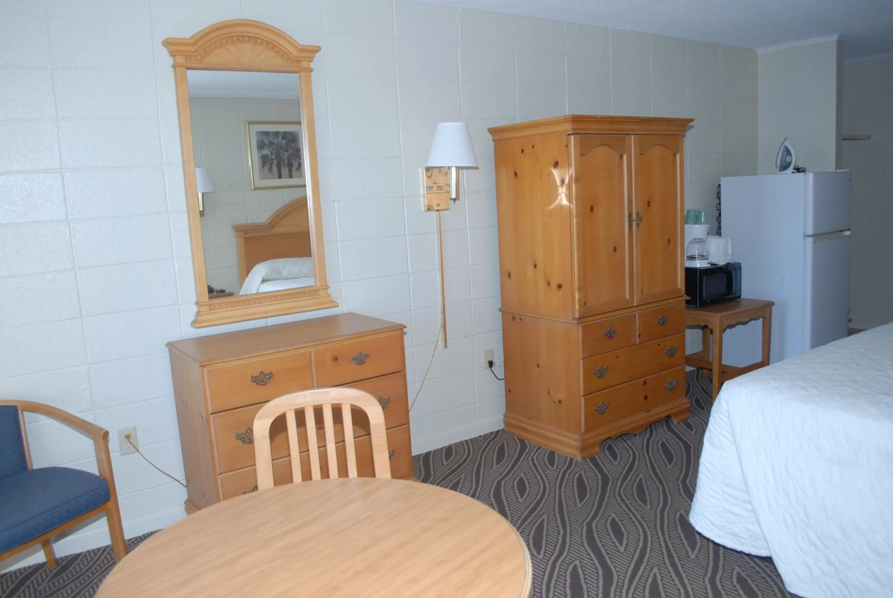 Admiral Motor Inn
