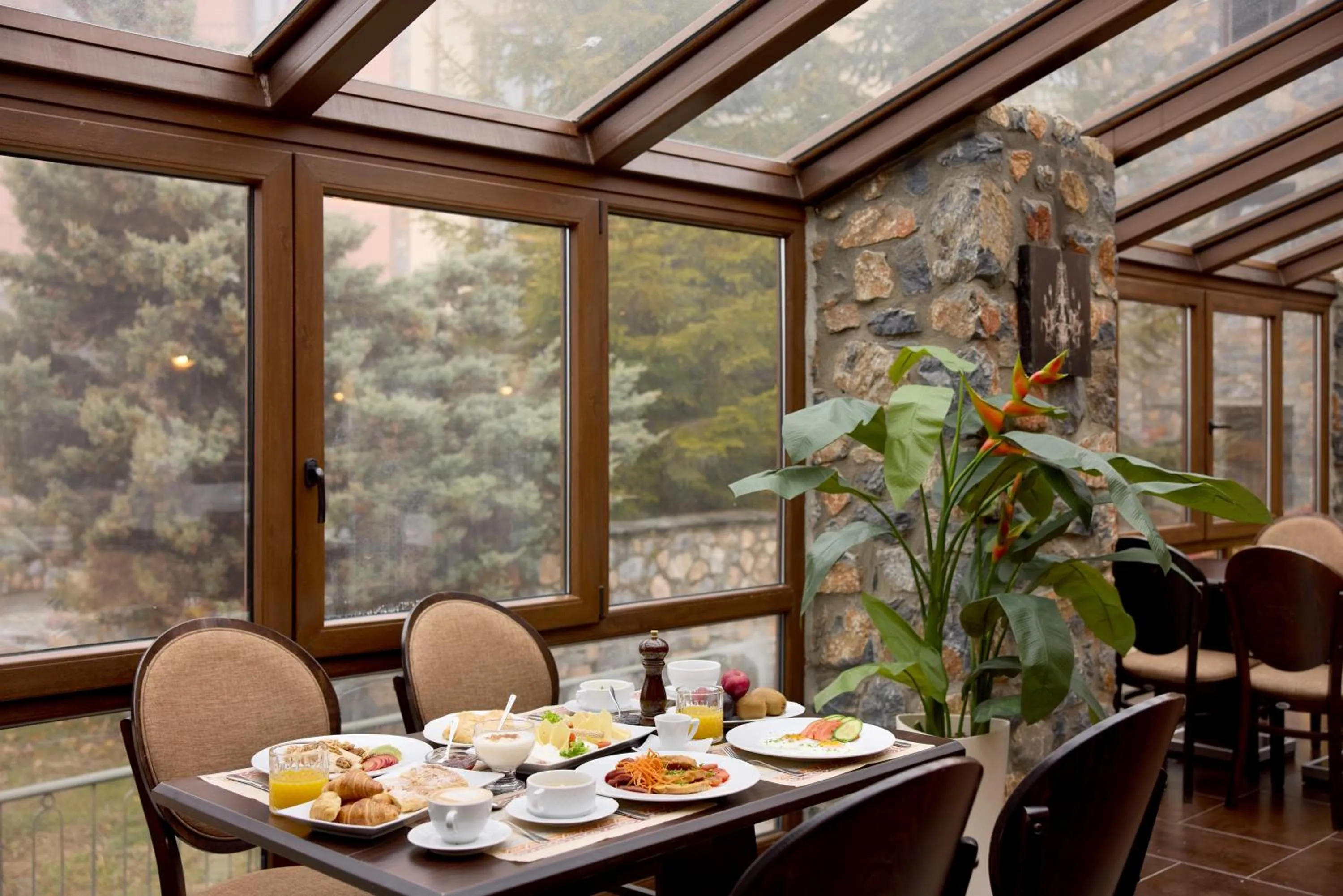 Breakfast in Domotel Neve Mountain Resort