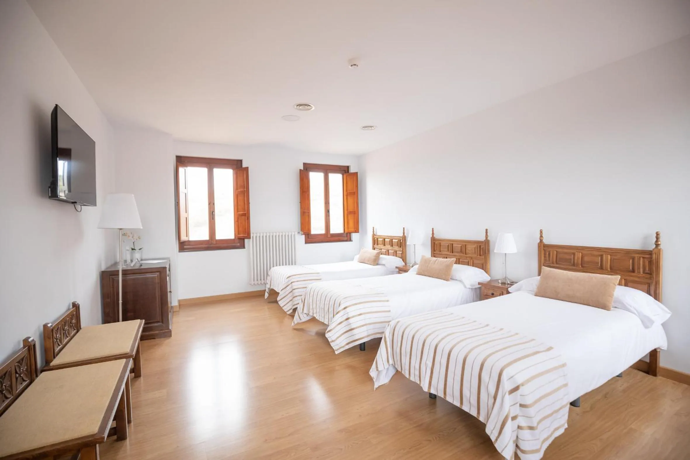 Family Suite in Hospederia Seminario Conciliar de San Julián