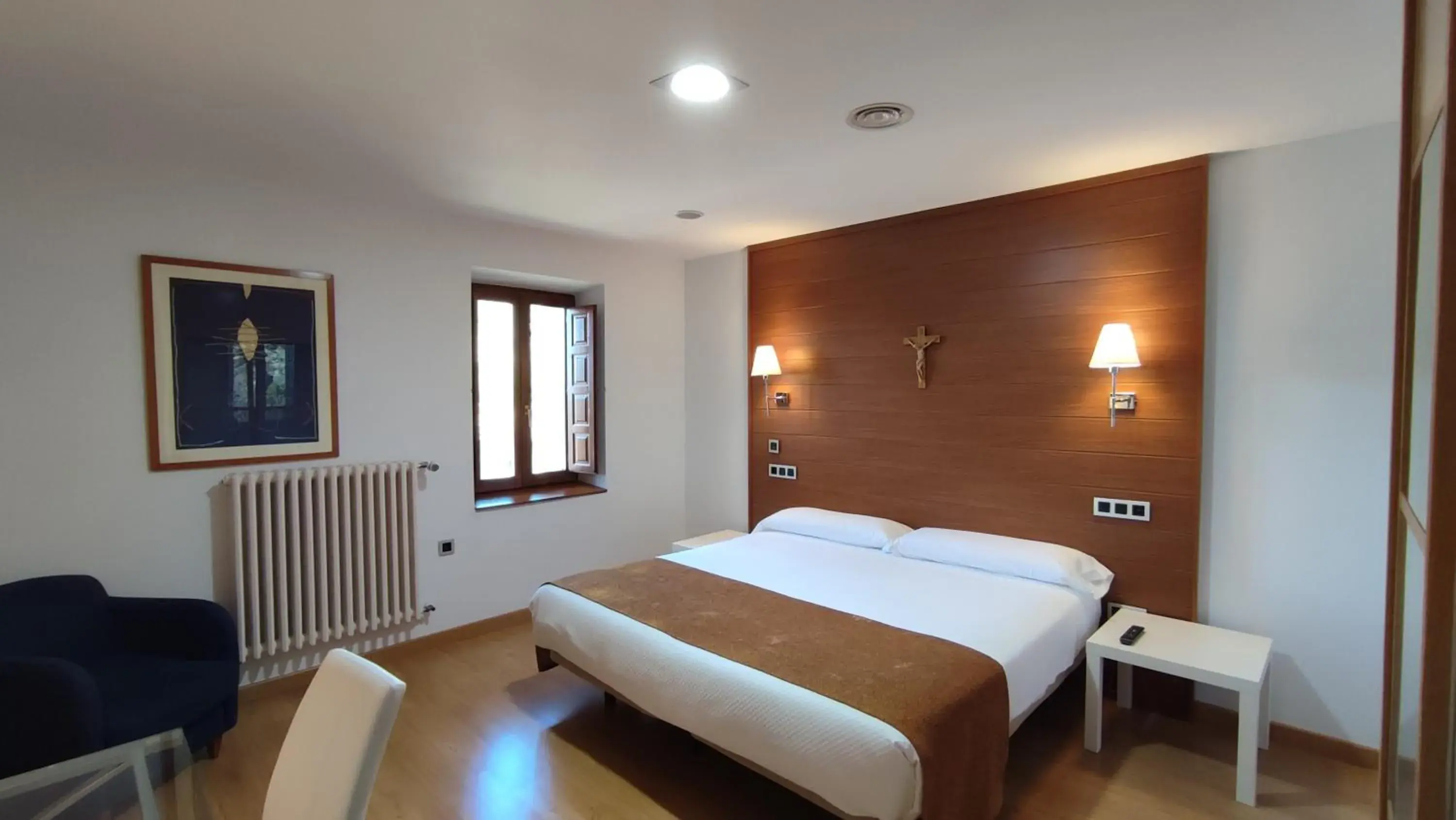 Double Room with Mountain View in Hospederia Seminario Conciliar de San Julián Double Room with Mountain View in Hospederia Seminario Conciliar de San Julián