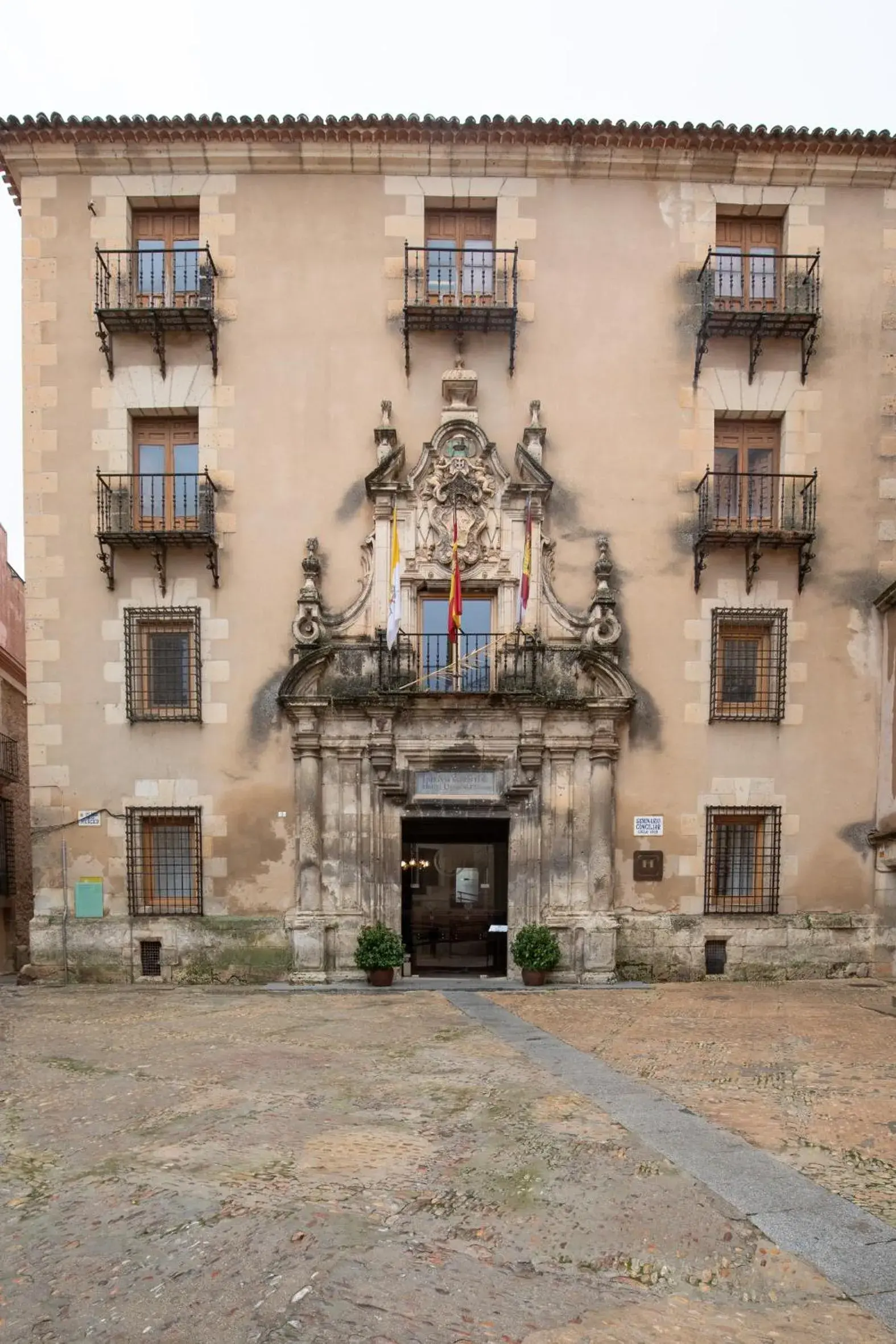 Hospederia Seminario Conciliar de San Julián Hospederia Seminario Conciliar de San Julián