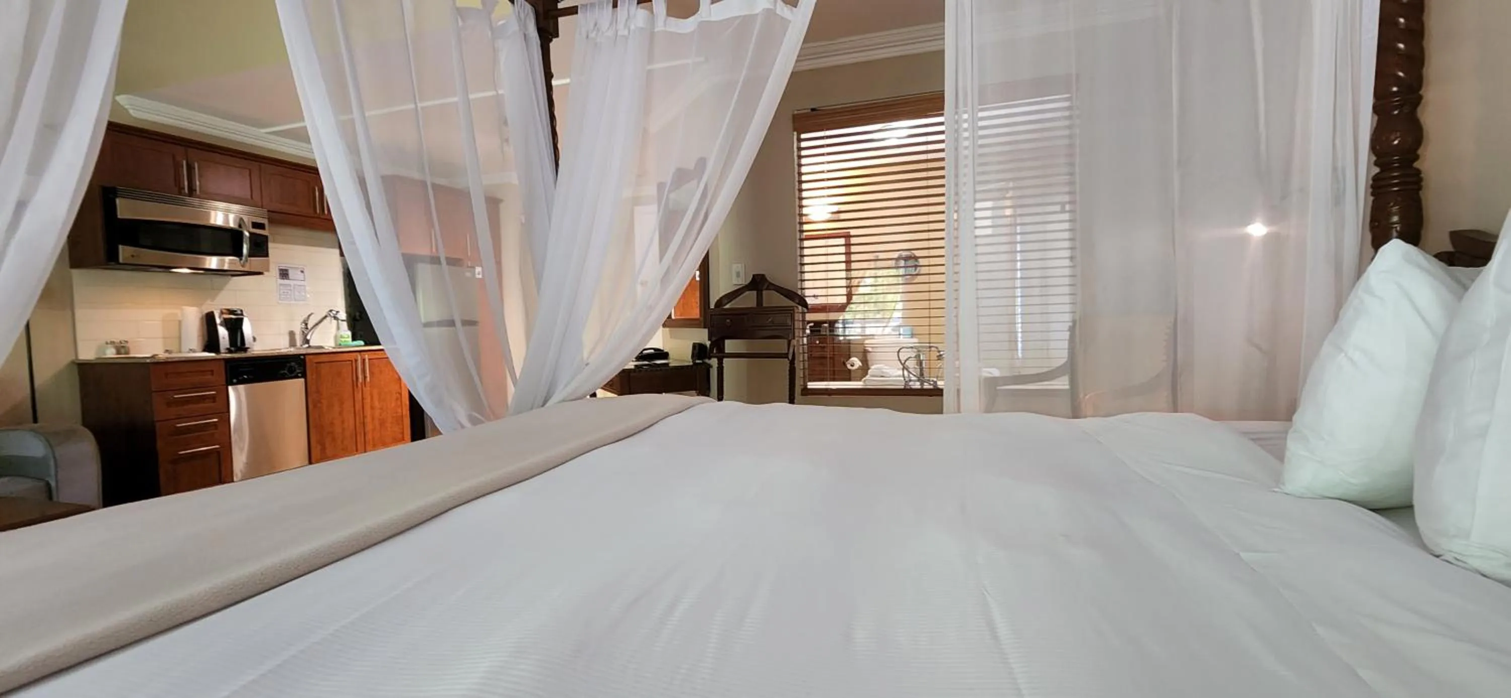 Bed in Hotel St-Sauveur