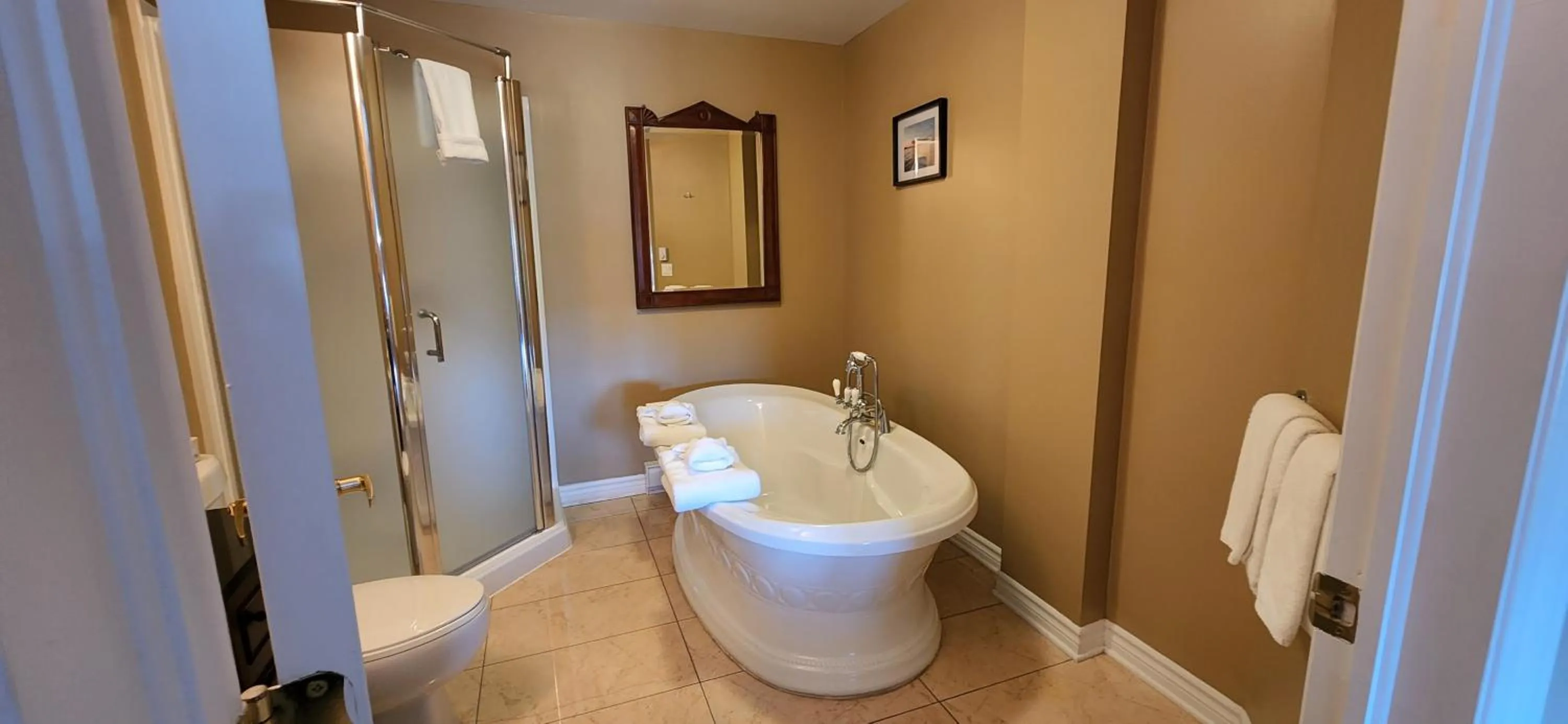 Bathroom in Hotel St-Sauveur