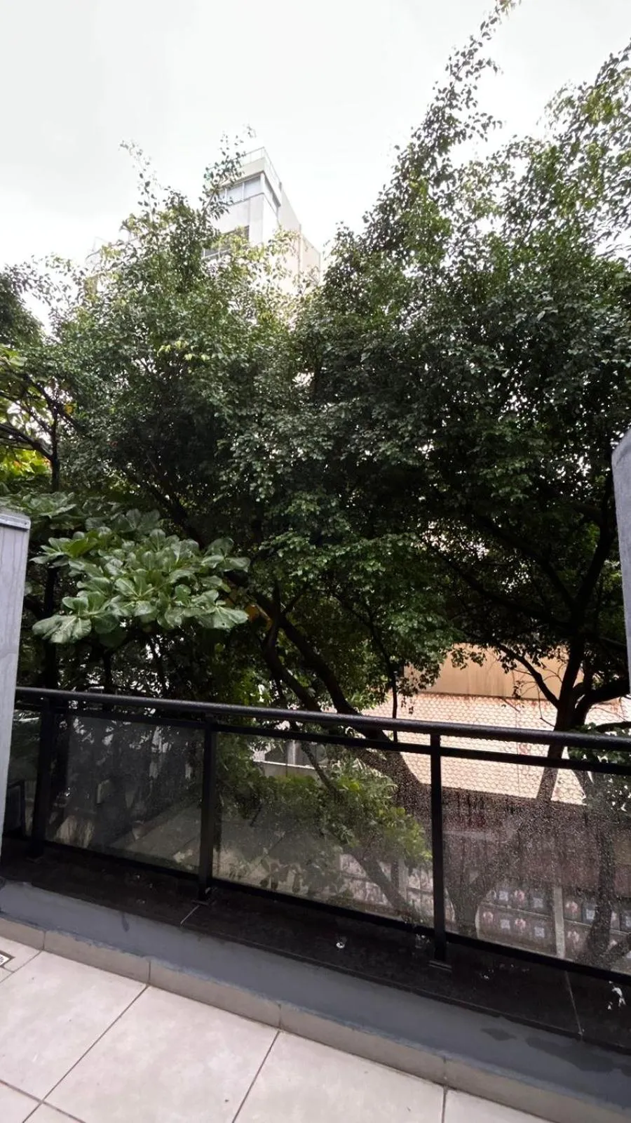 Suite with Balcony - single occupancy in Ipanema Beach Hostel