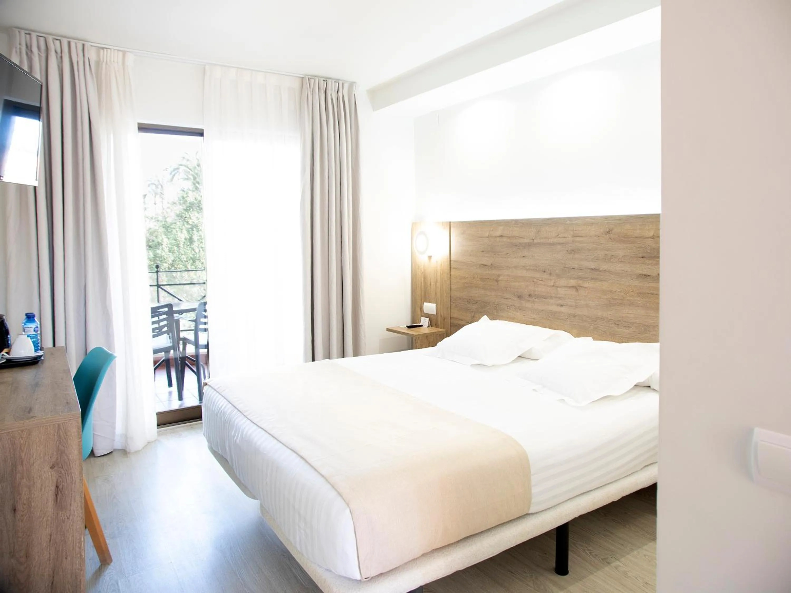 Bed in Hotel Boutique Calas de Alicante