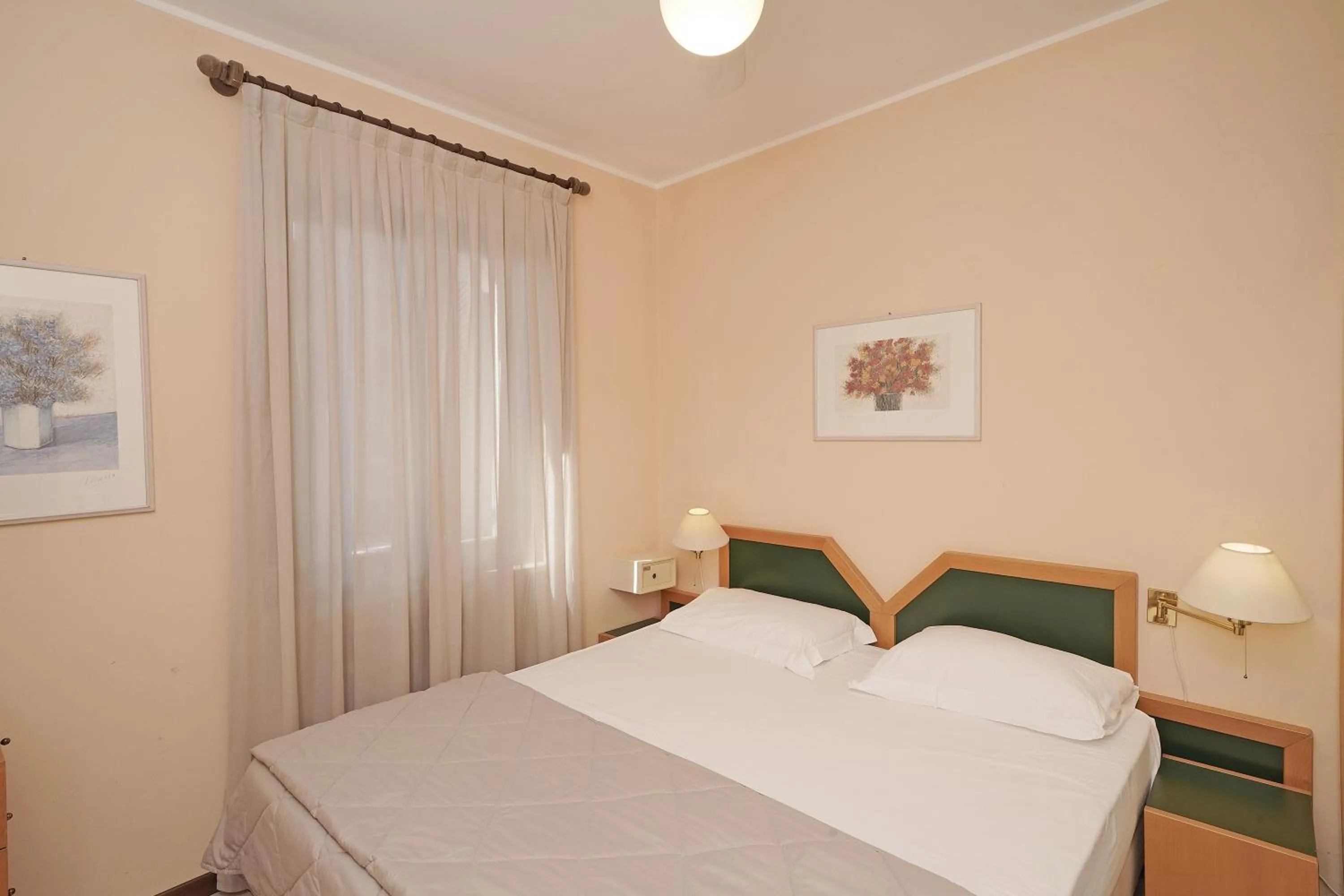 Bedroom, Bed in Residence Arca