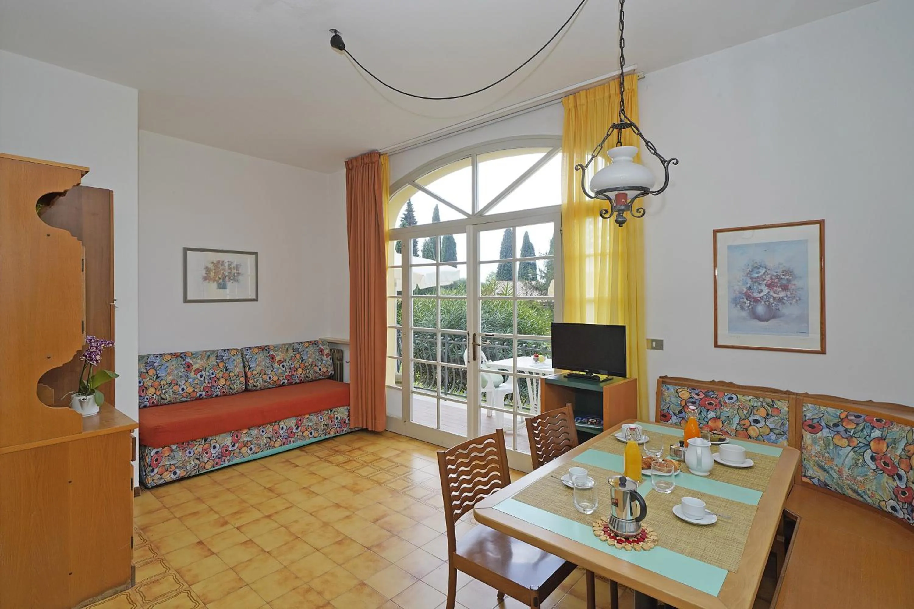 Seating area in Residence Arca