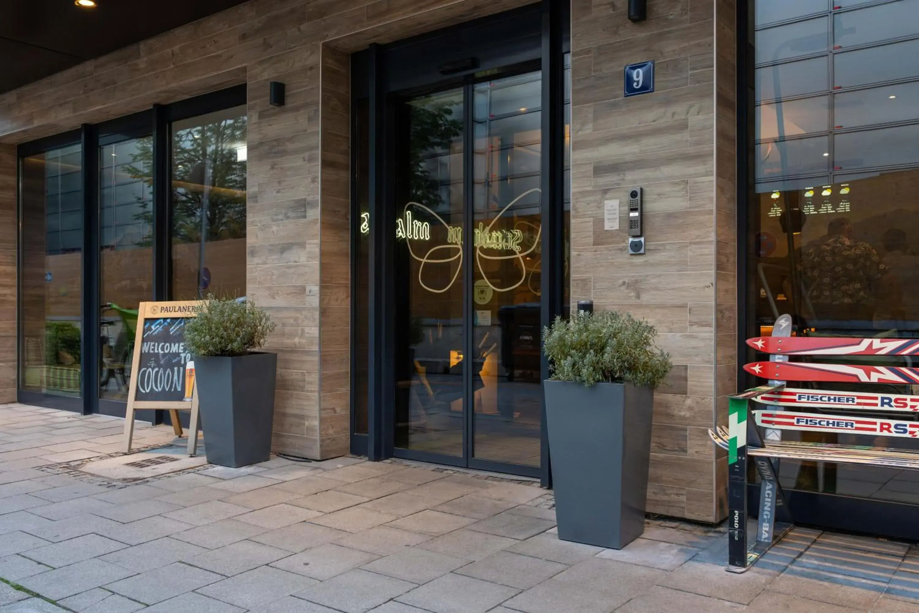 Facade/entrance in Cocoon Hauptbahnhof Facade/entrance in Cocoon Hauptbahnhof