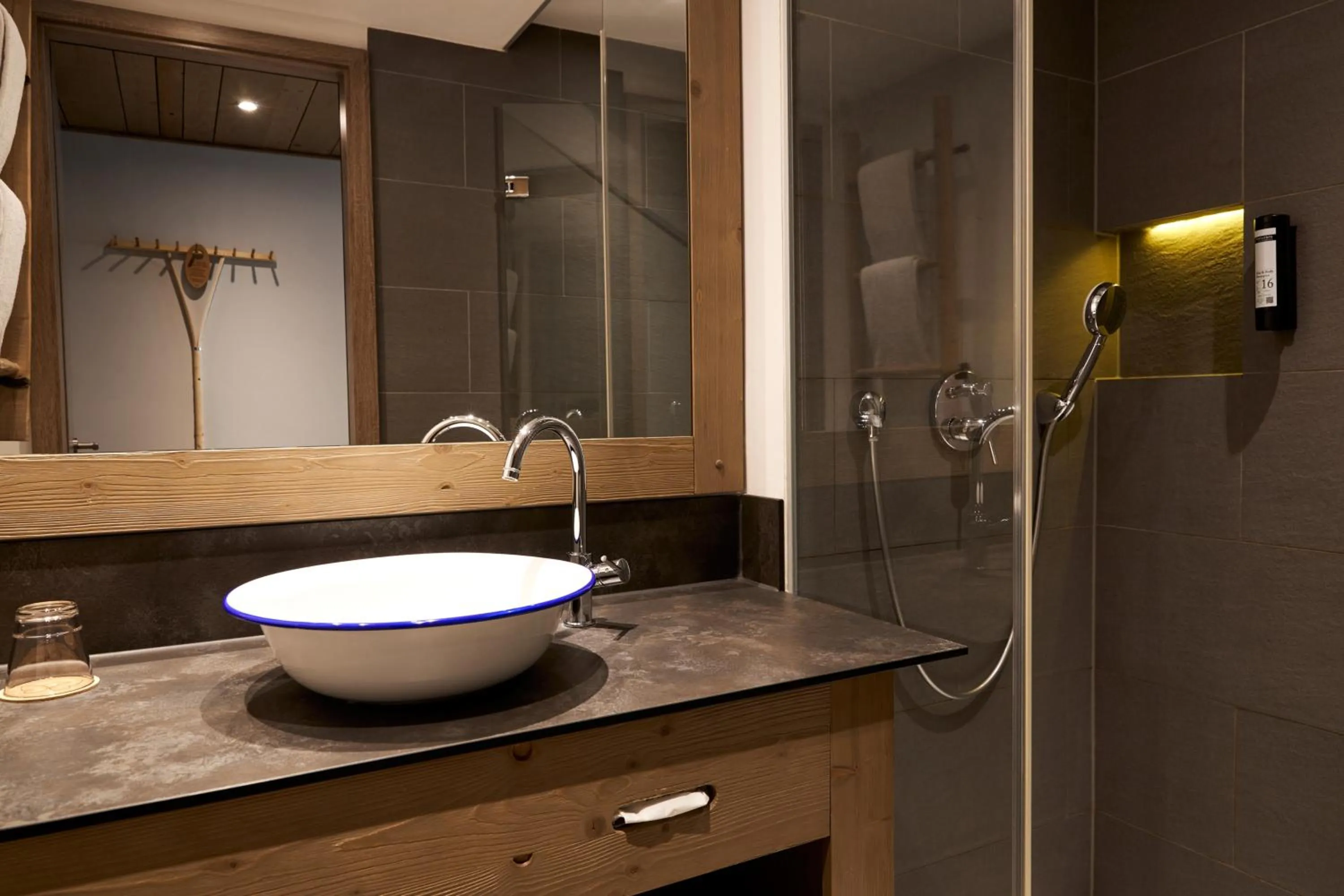 Bathroom in Cocoon Hauptbahnhof