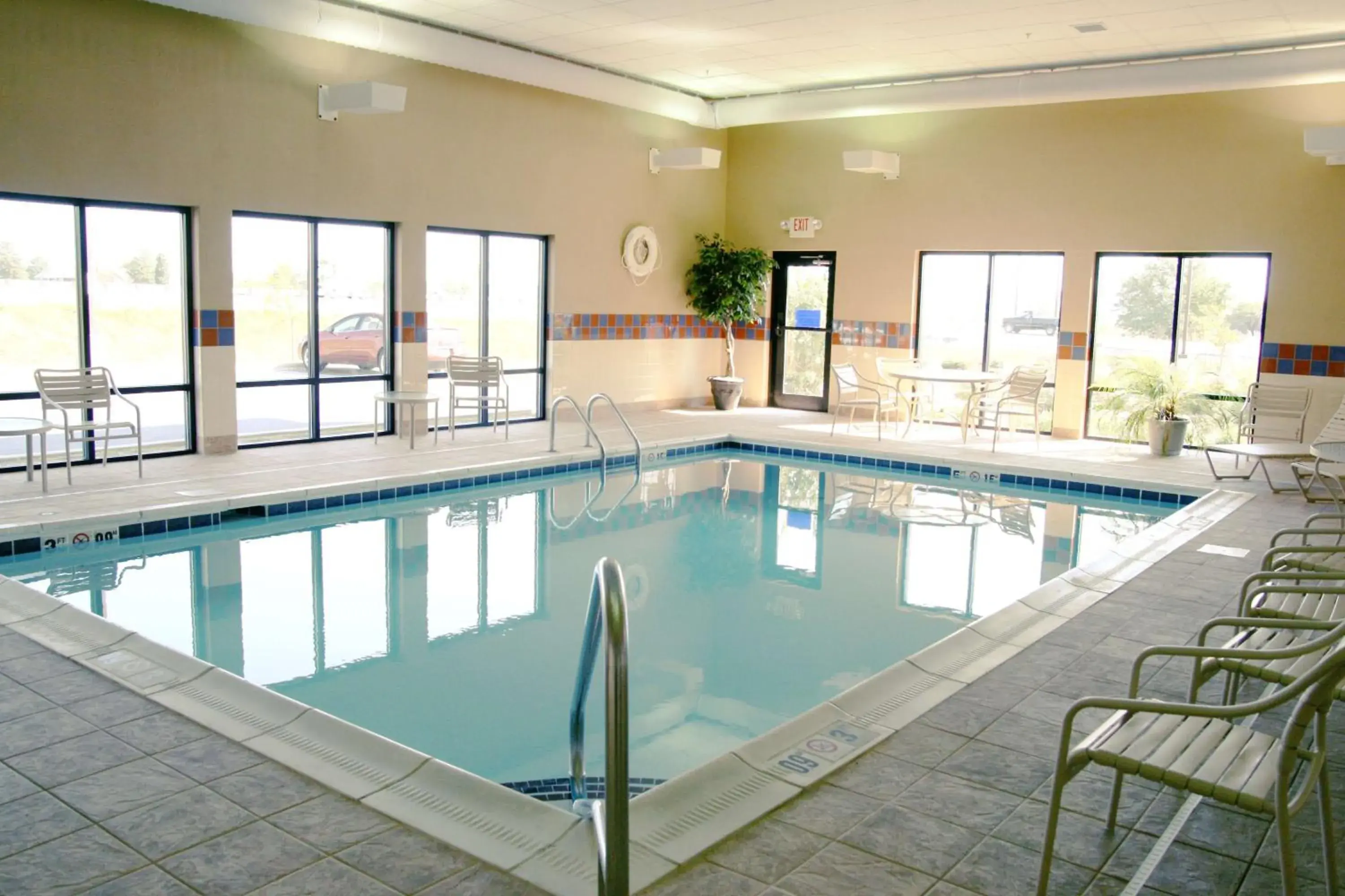Pool view in Hampton Inn Lebanon Pool view in Hampton Inn Lebanon