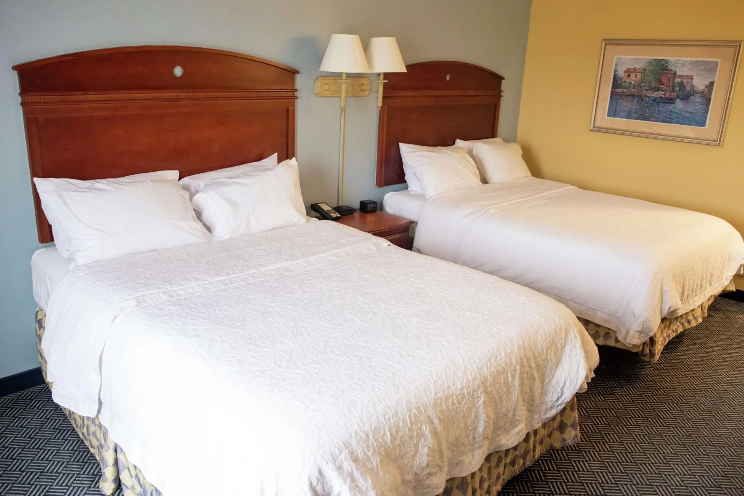 Room with Two Queen Beds - Non-Smoking in Hampton Inn Lebanon Room with Two Queen Beds - Non-Smoking in Hampton Inn Lebanon