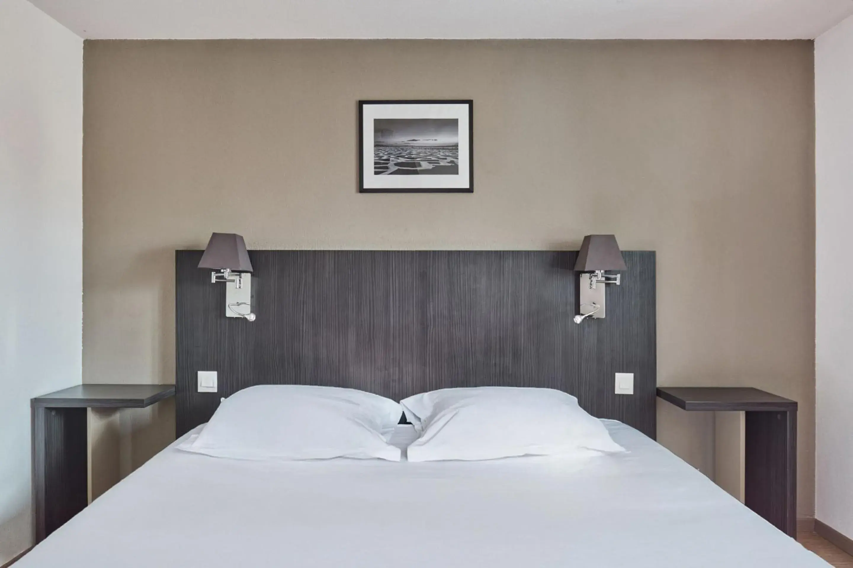 Bed in Appart Hotel Odalys City Marseille Le Dôme Bed in Appart Hotel Odalys City Marseille Le Dôme