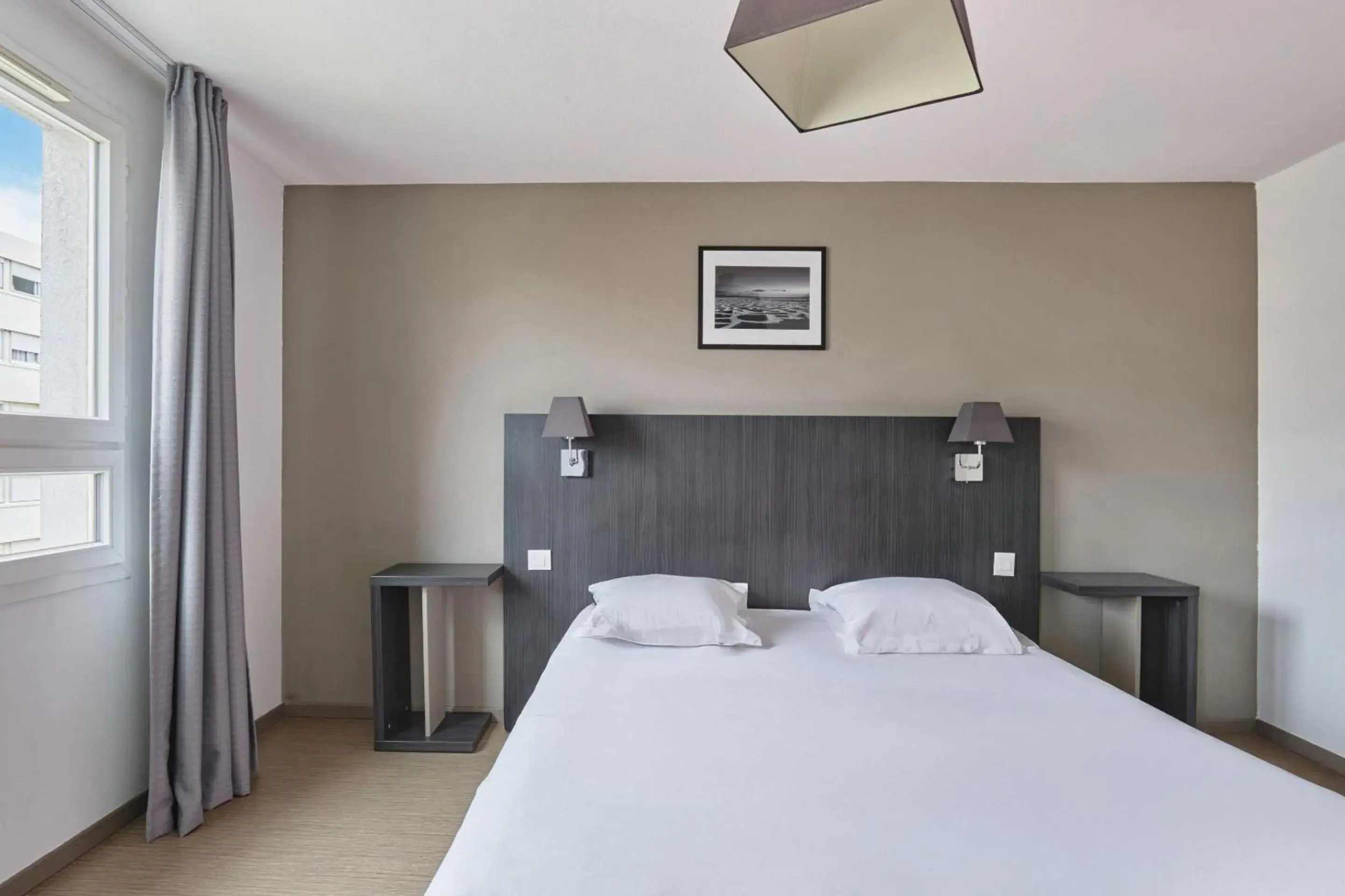 Bed in Appart Hotel Odalys City Marseille Le Dôme Bed in Appart Hotel Odalys City Marseille Le Dôme