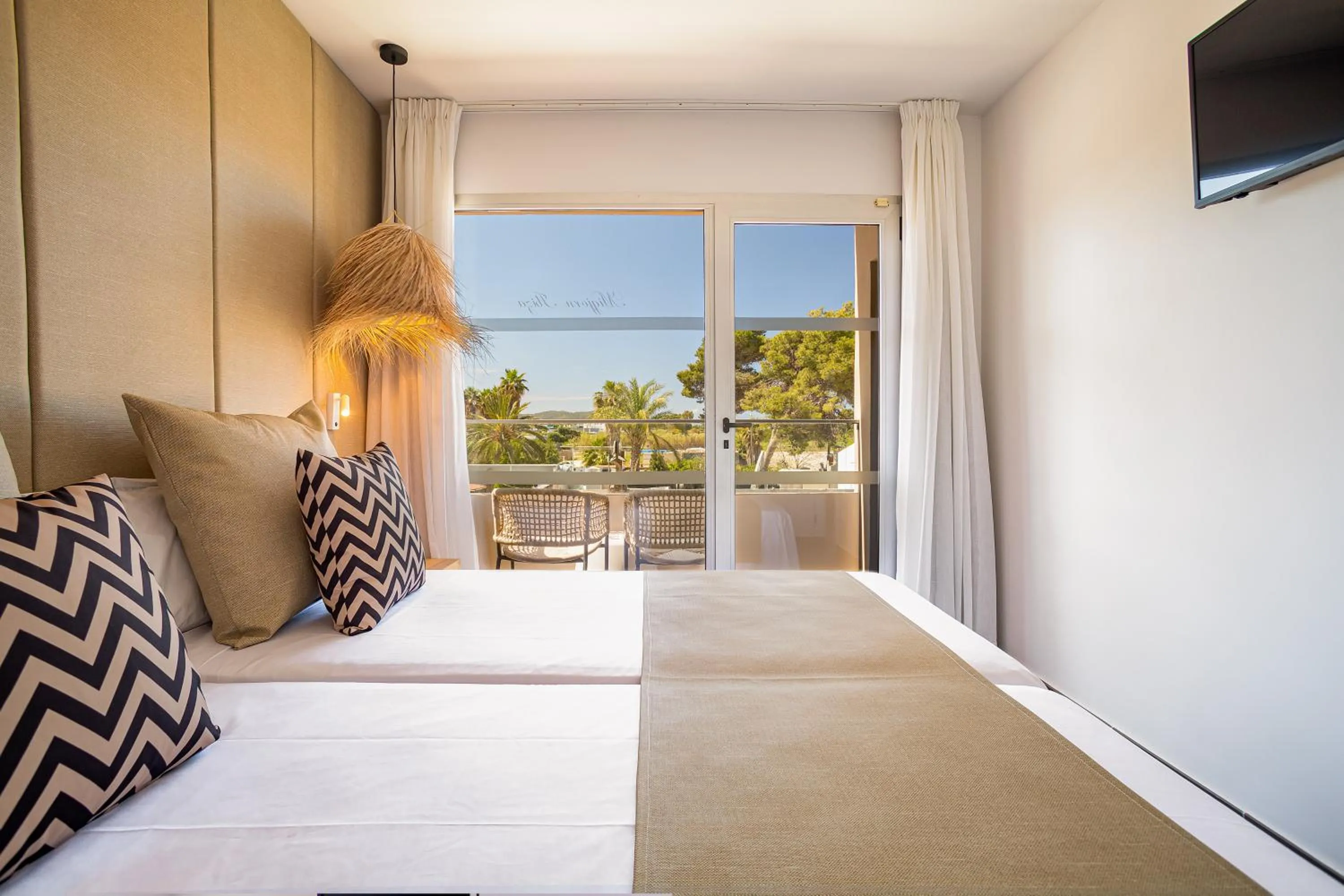 Balcony/Terrace, Bed in Migjorn Ibiza Suites & Spa