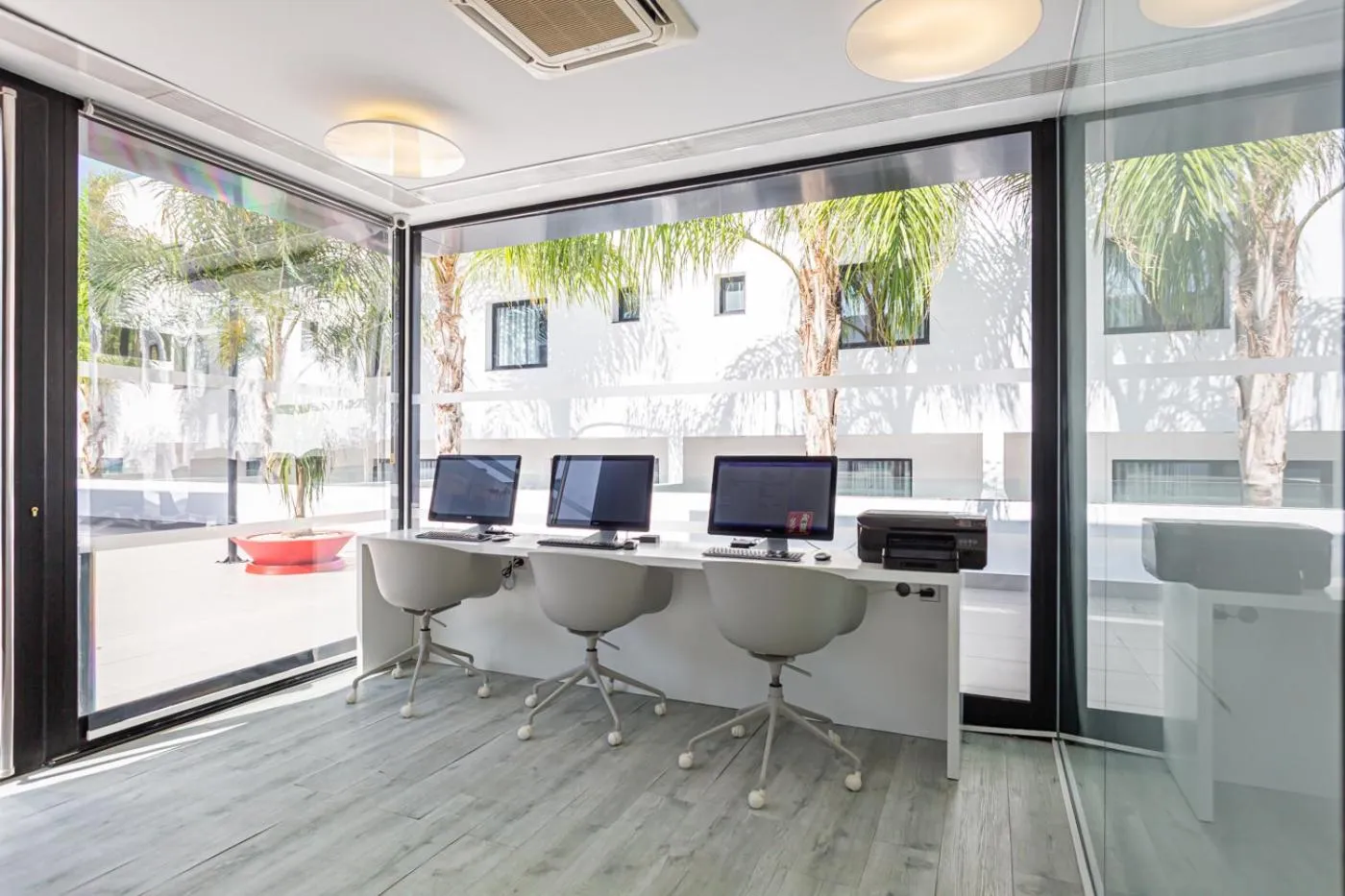 Business facilities in Migjorn Ibiza Suites & Spa