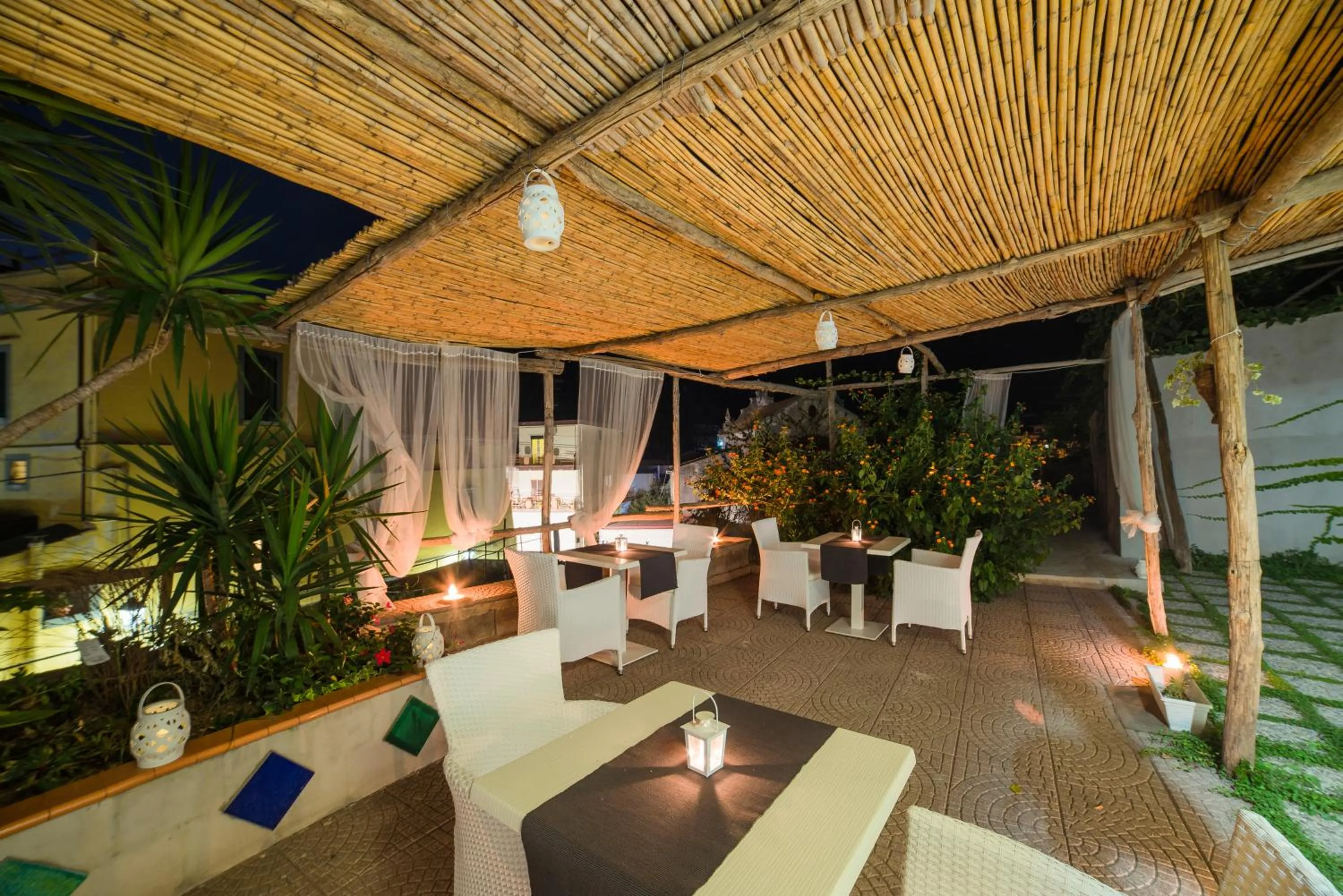 Garden in Aquarius Maiori B&B