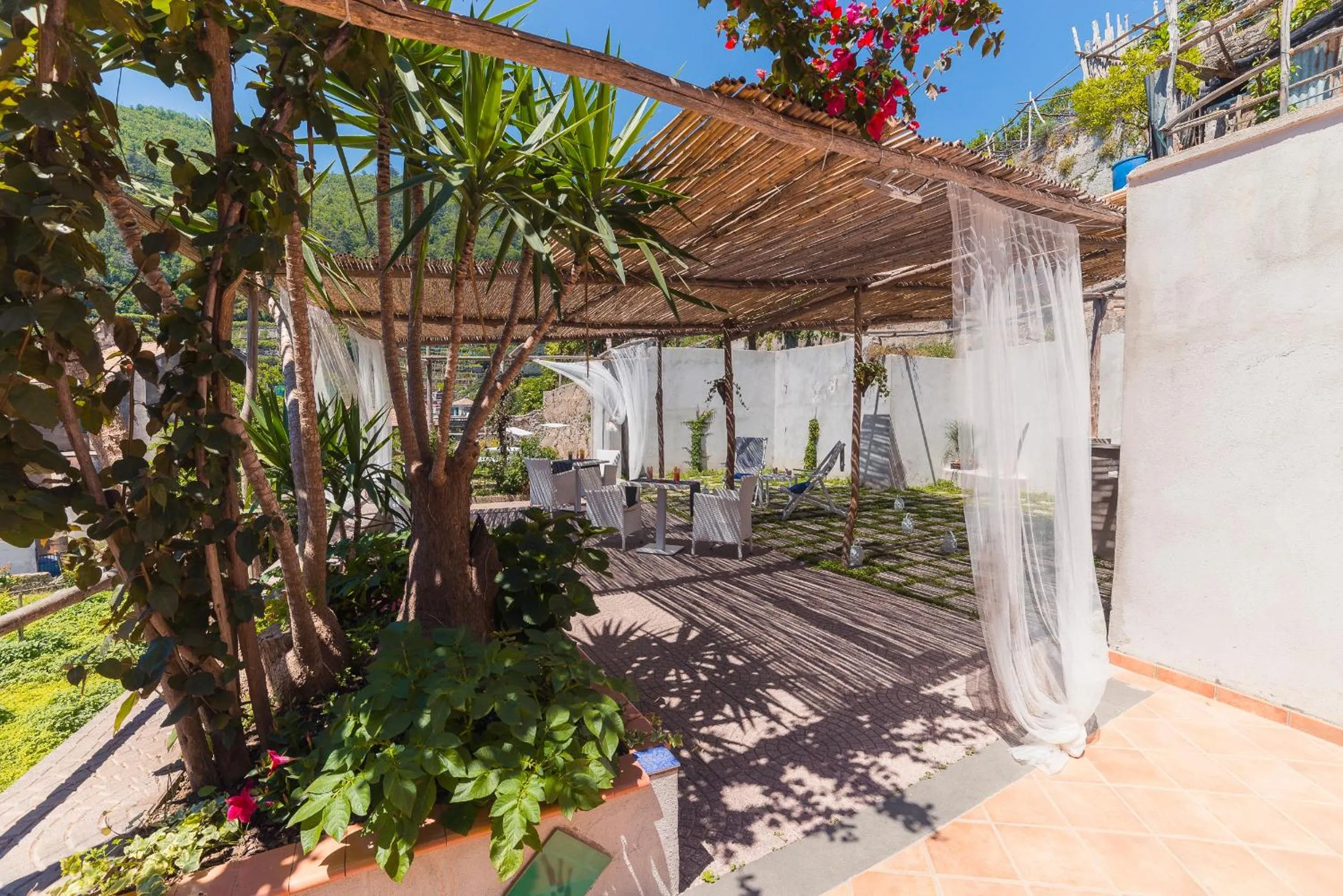 Facade/entrance in Aquarius Maiori B&B