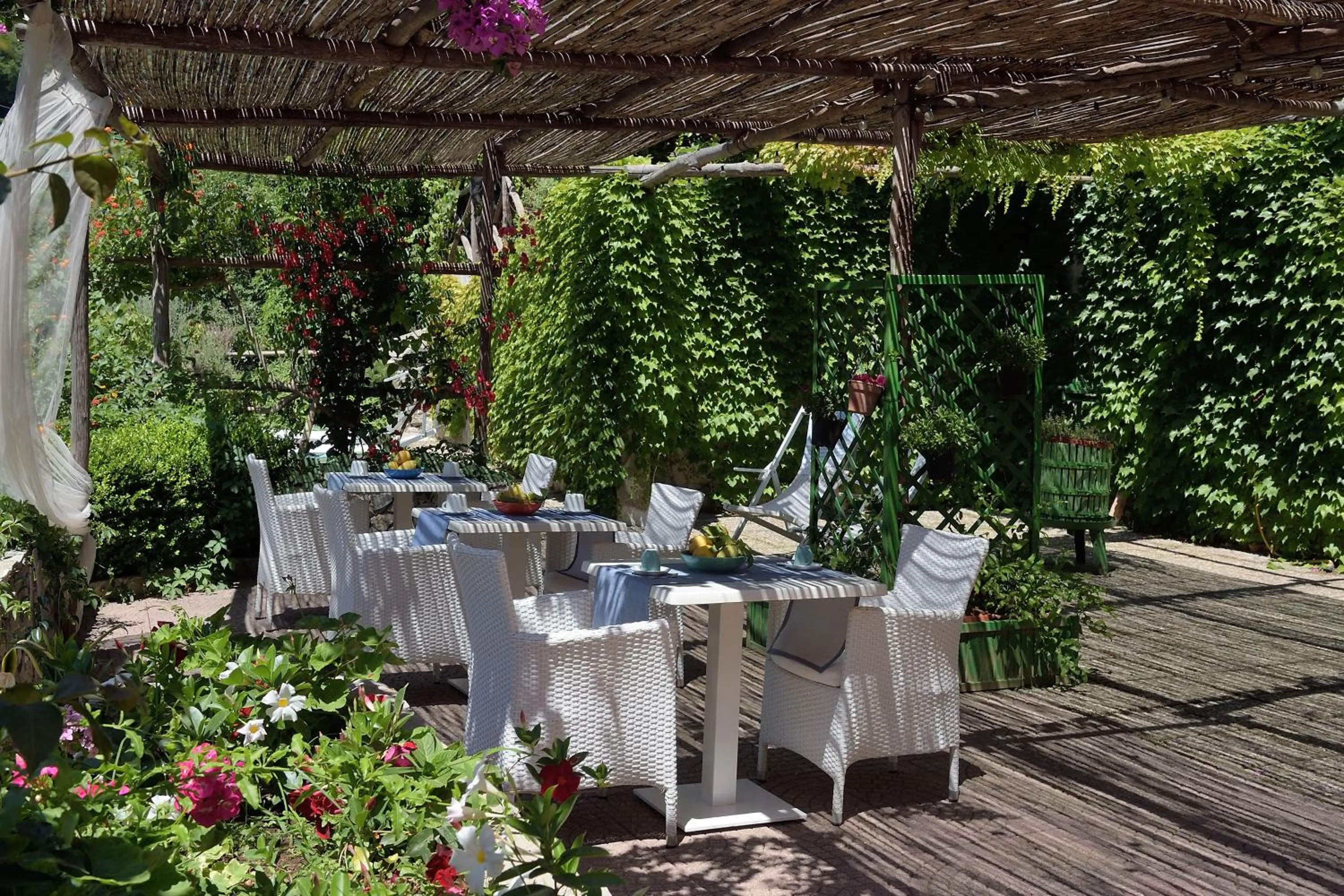 Garden in Aquarius Maiori B&B