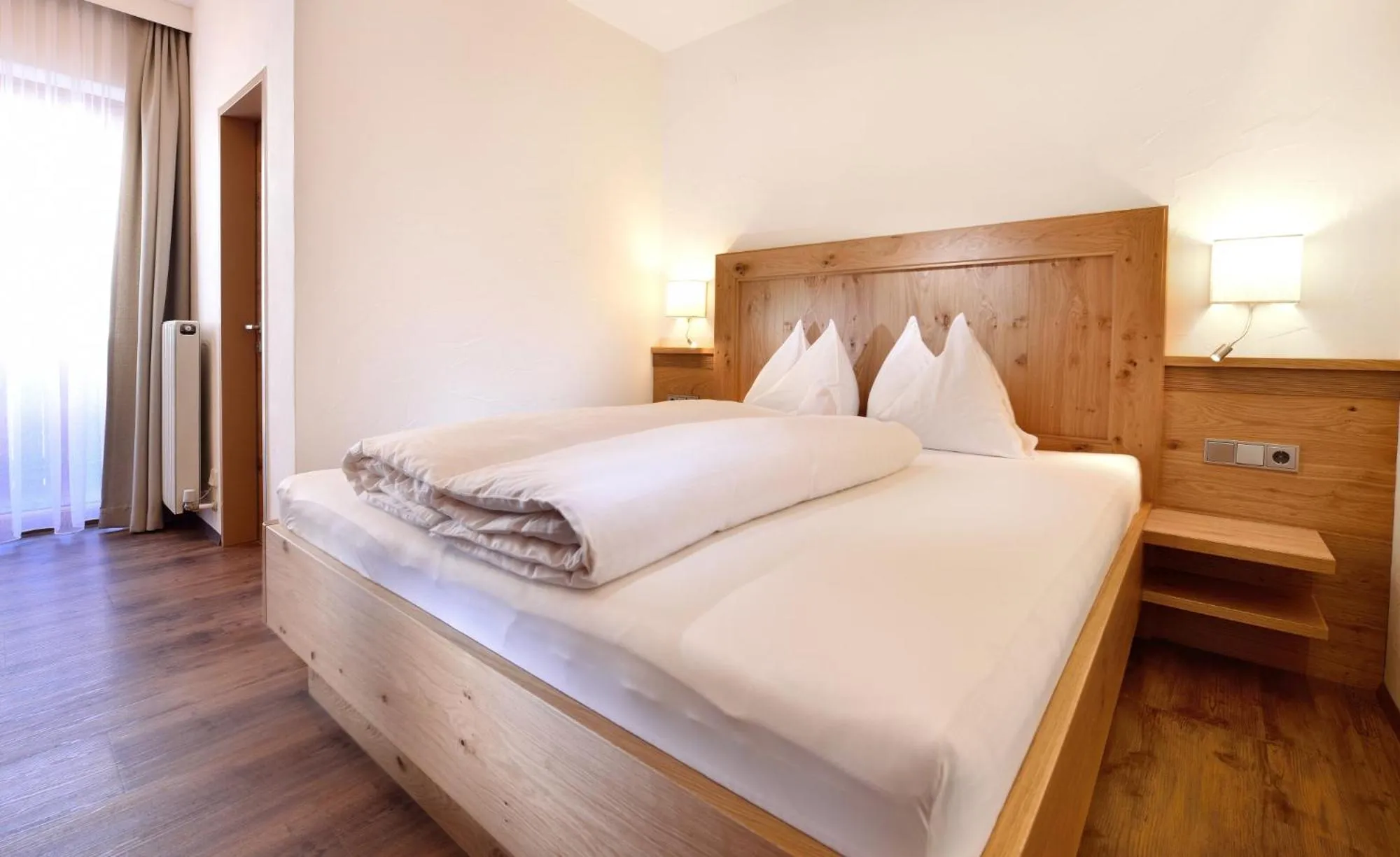 Bedroom, Bed in Aparthotel Garni Monte